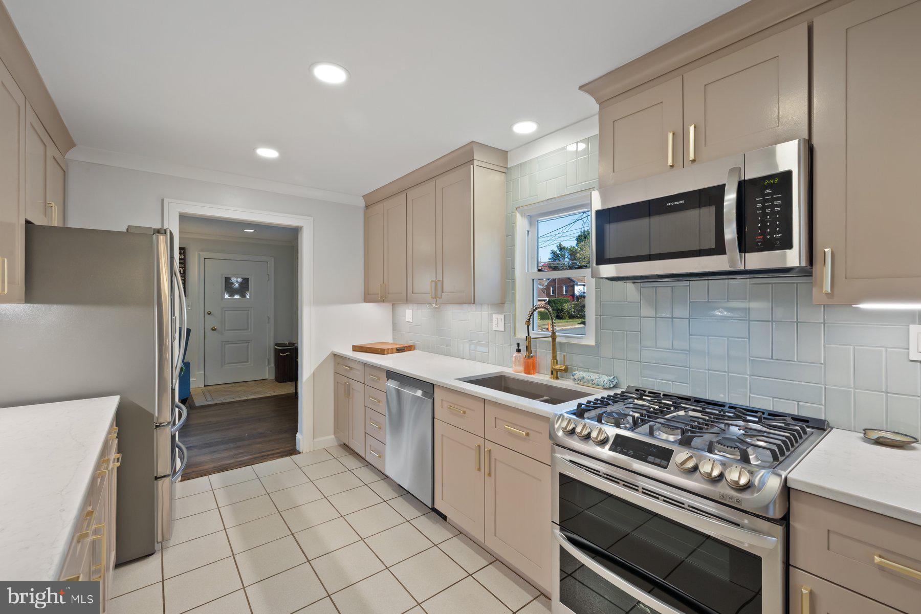 BERWYN HEIGHTS - Residential