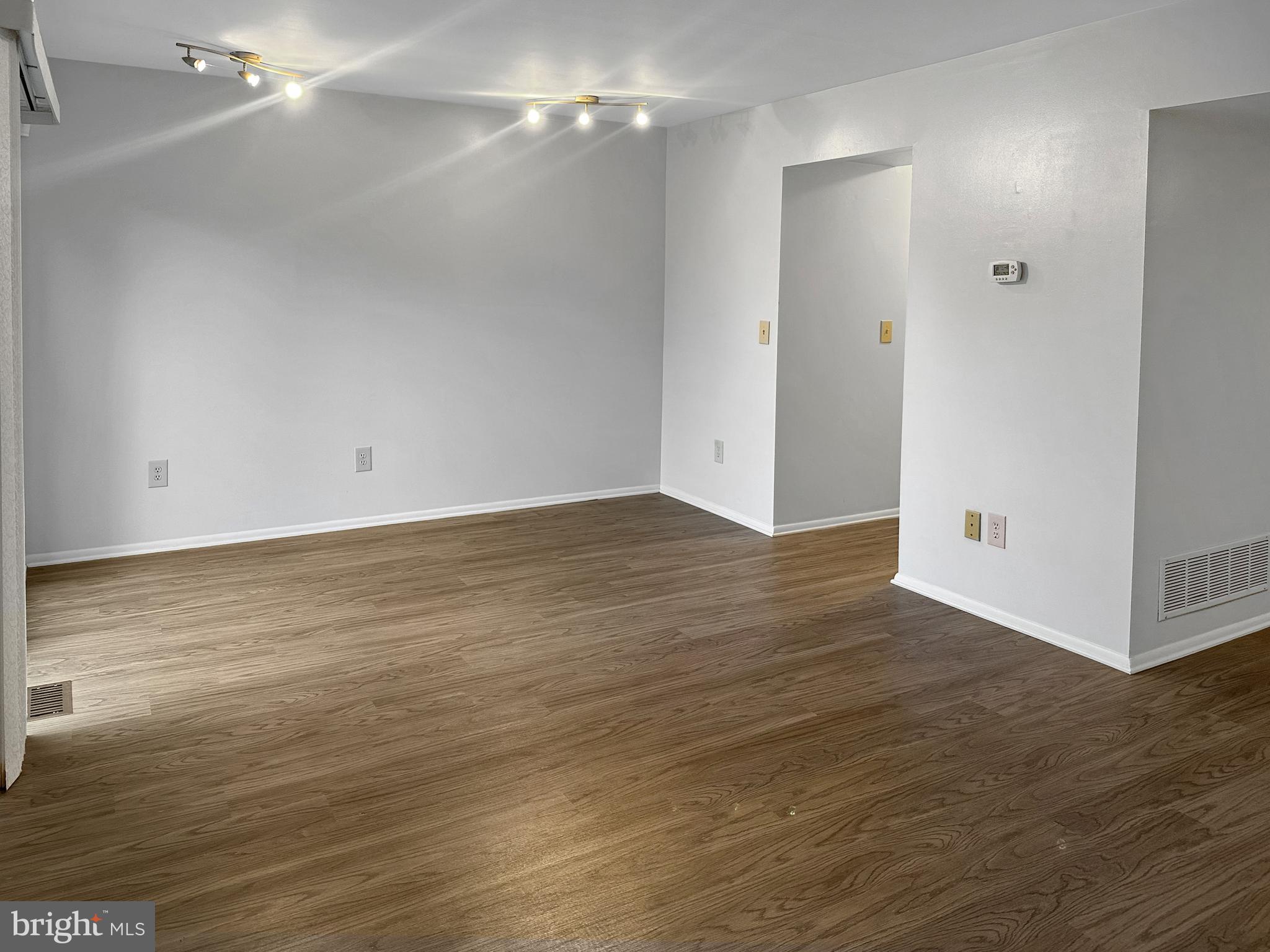 GLYNDON GREENS - Residential