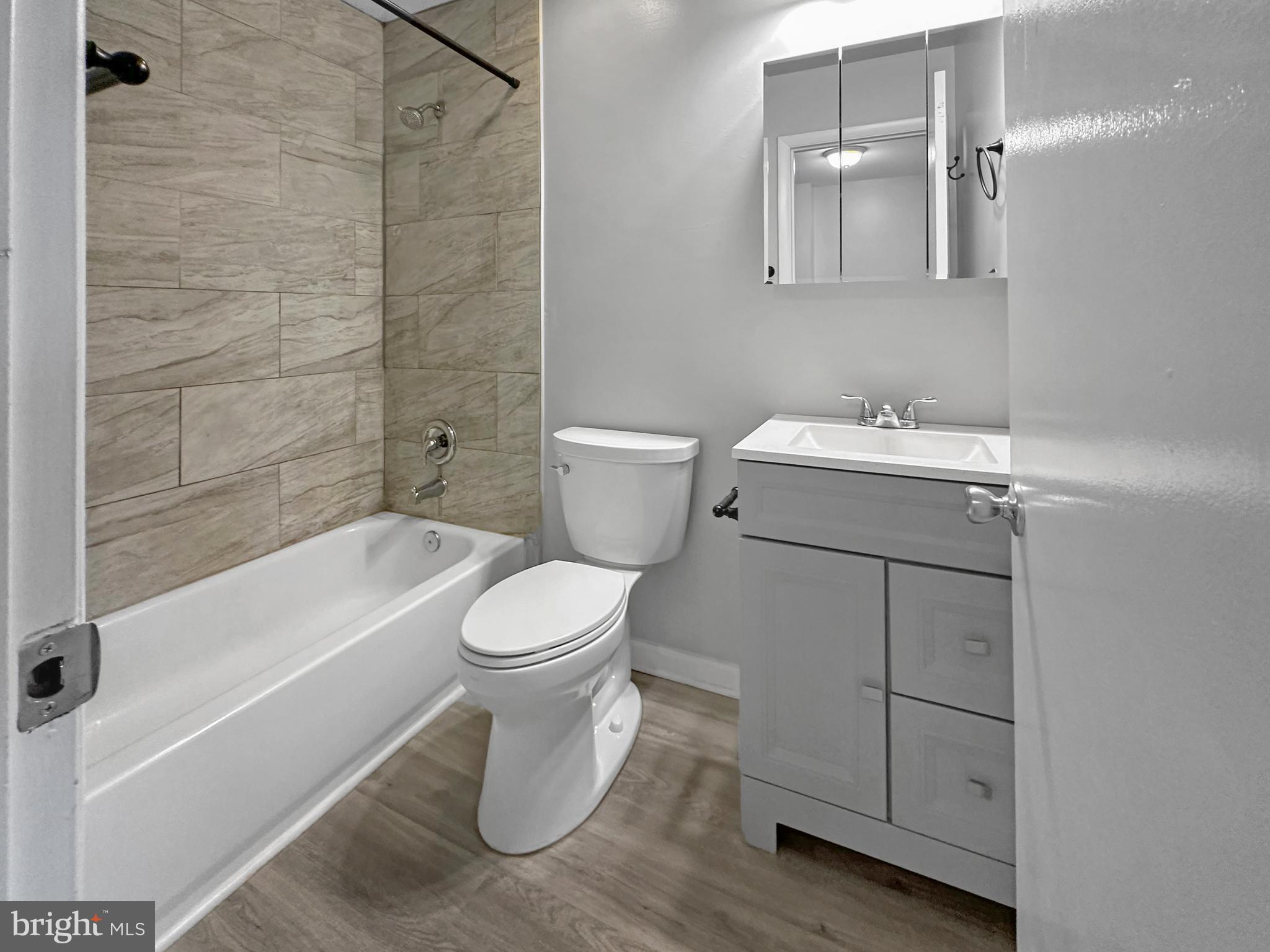 GLYNDON GREENS - Residential