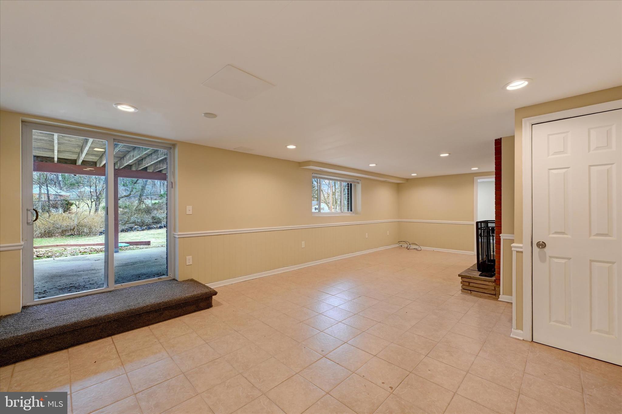 HERNWOOD HEIGHTS - Residential