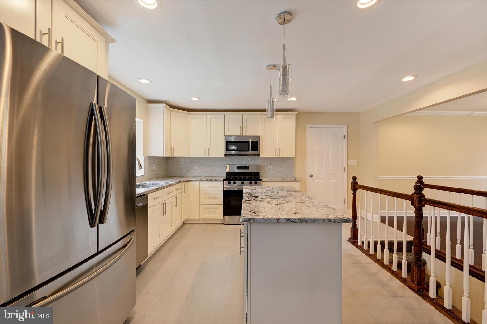 HERNWOOD HEIGHTS - Residential