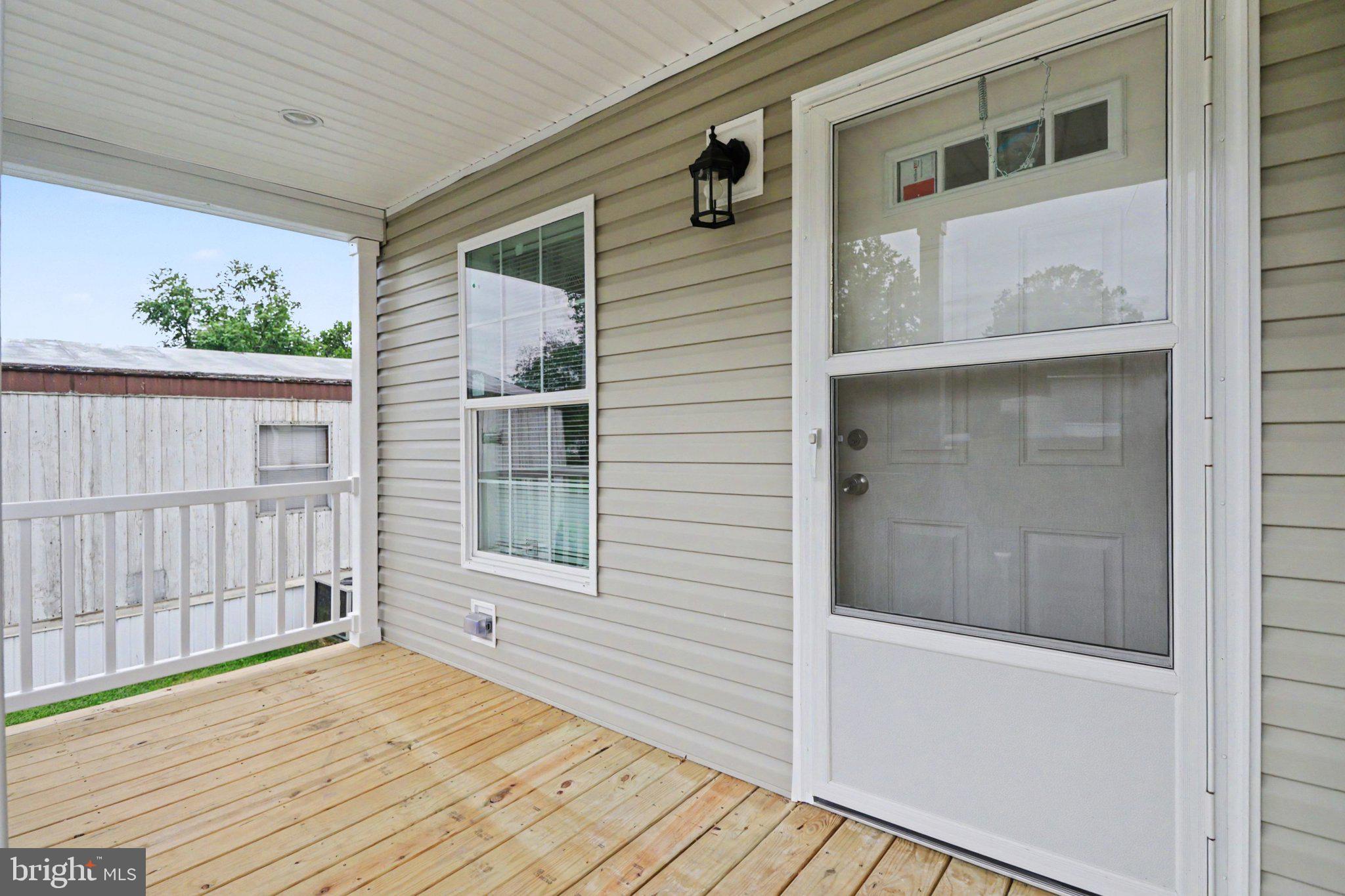 10 S ELMER AVENUE