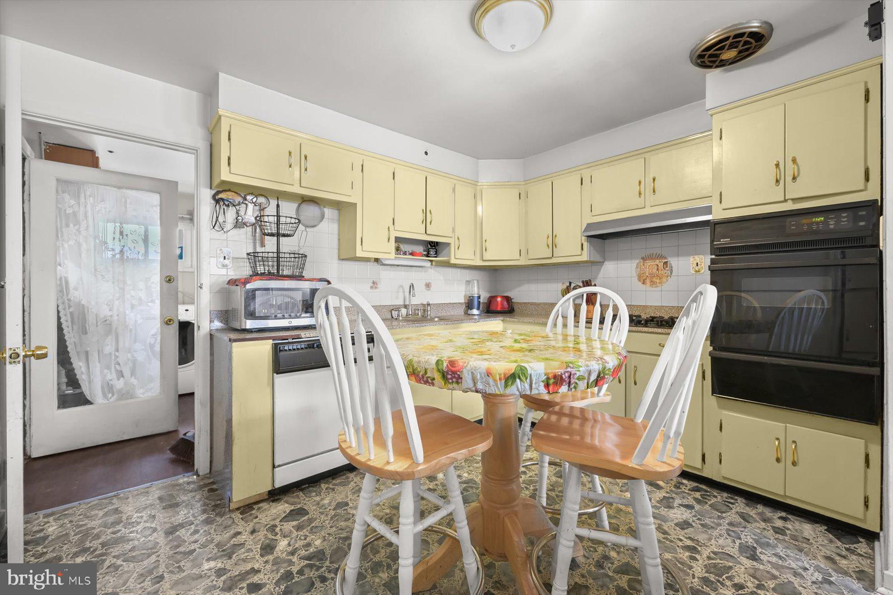 WARD 27 - Residential