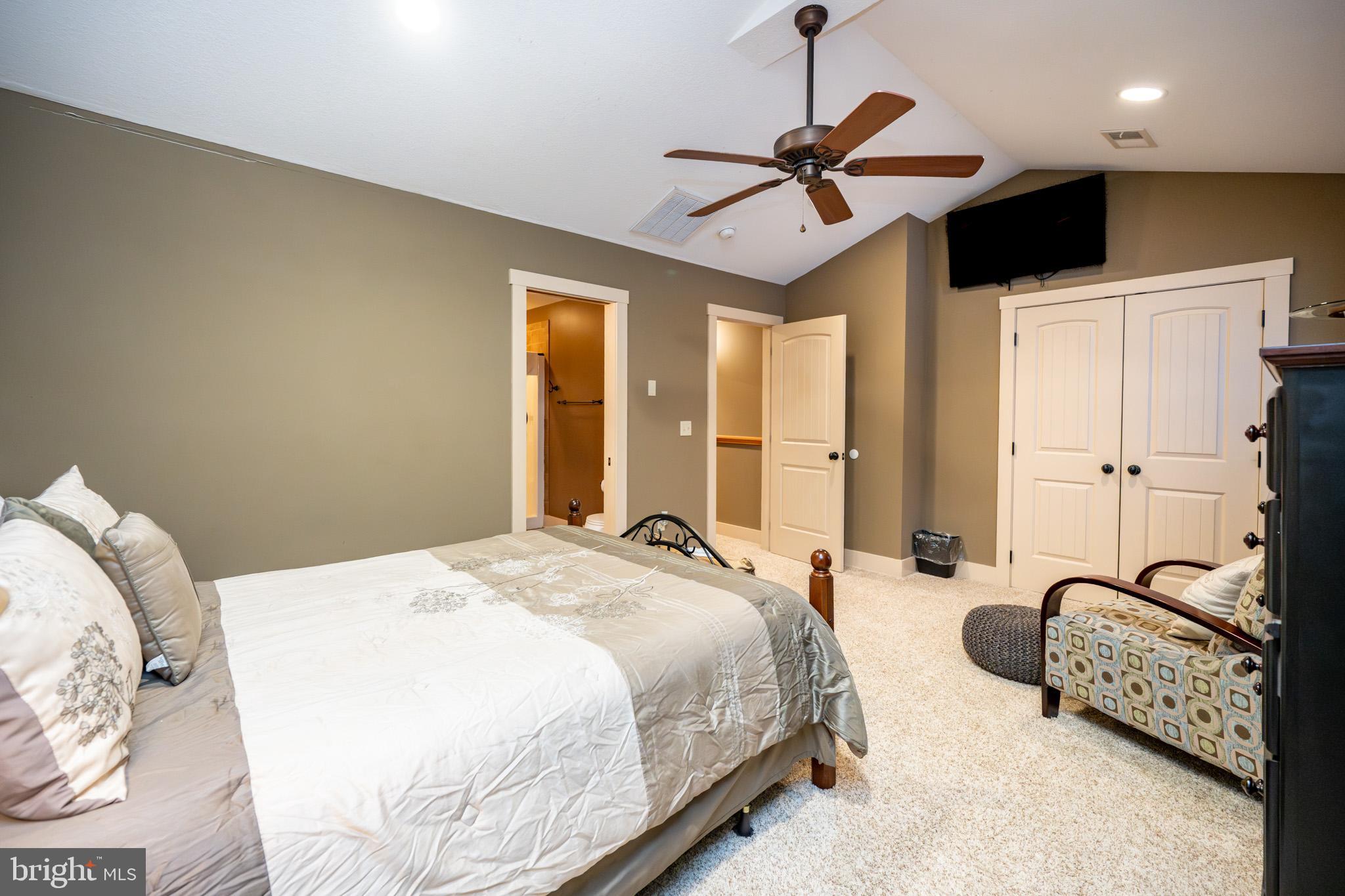 MYSTIC CREEK - Residential