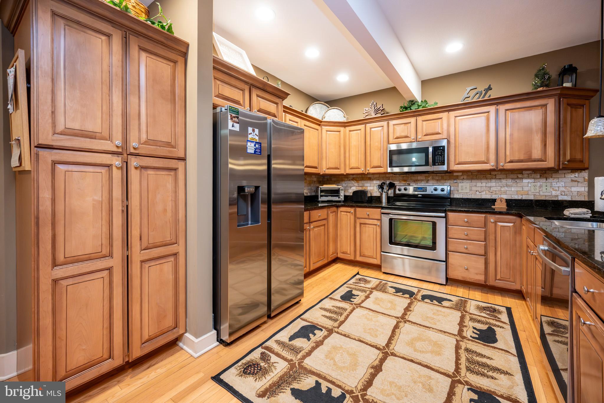 MYSTIC CREEK - Residential