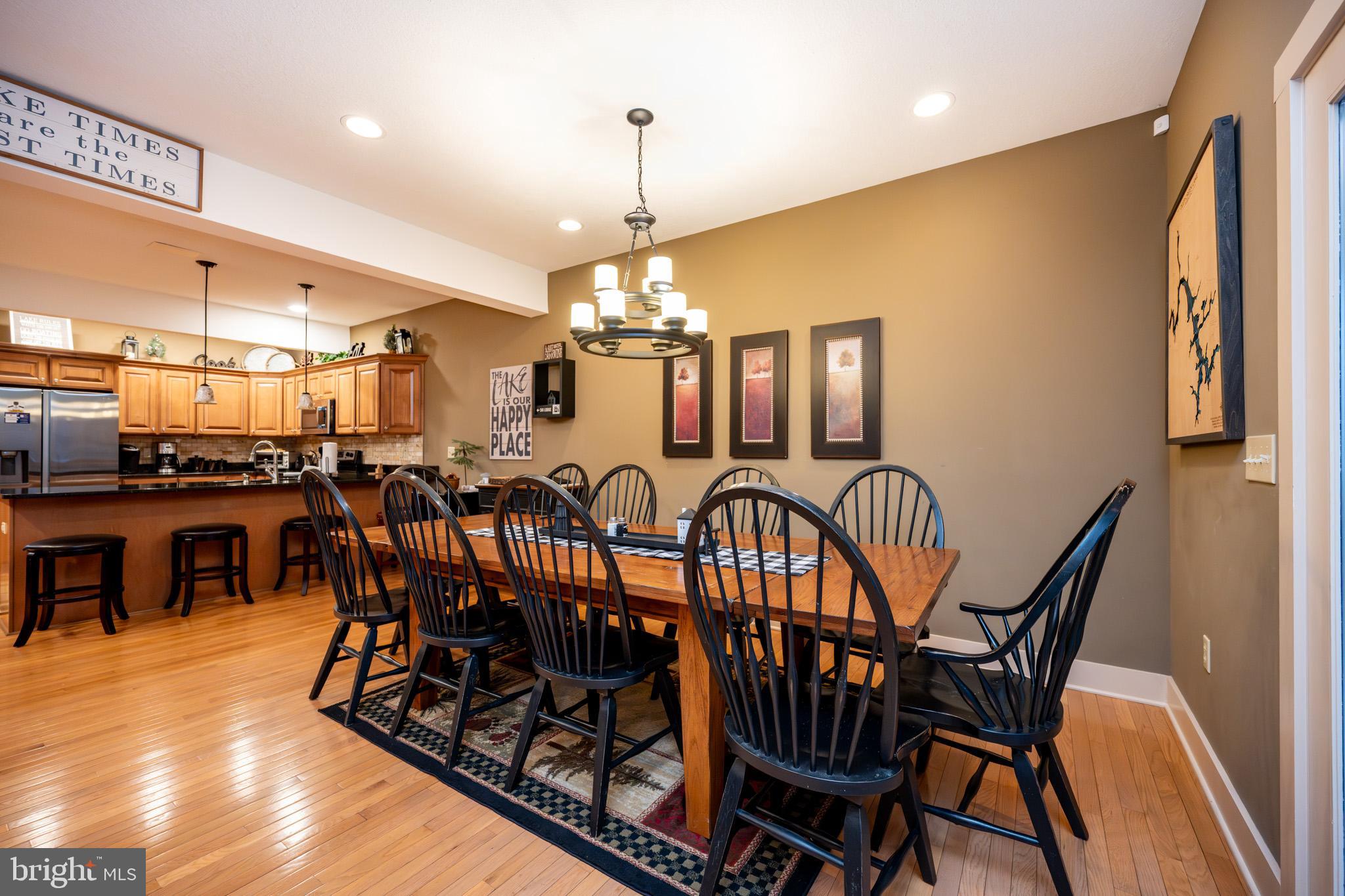 MYSTIC CREEK - Residential