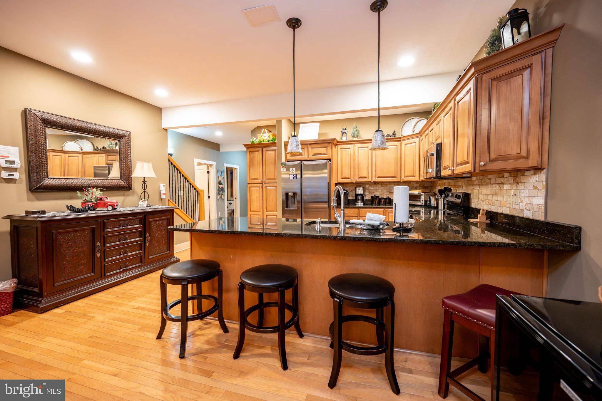 MYSTIC CREEK - Residential