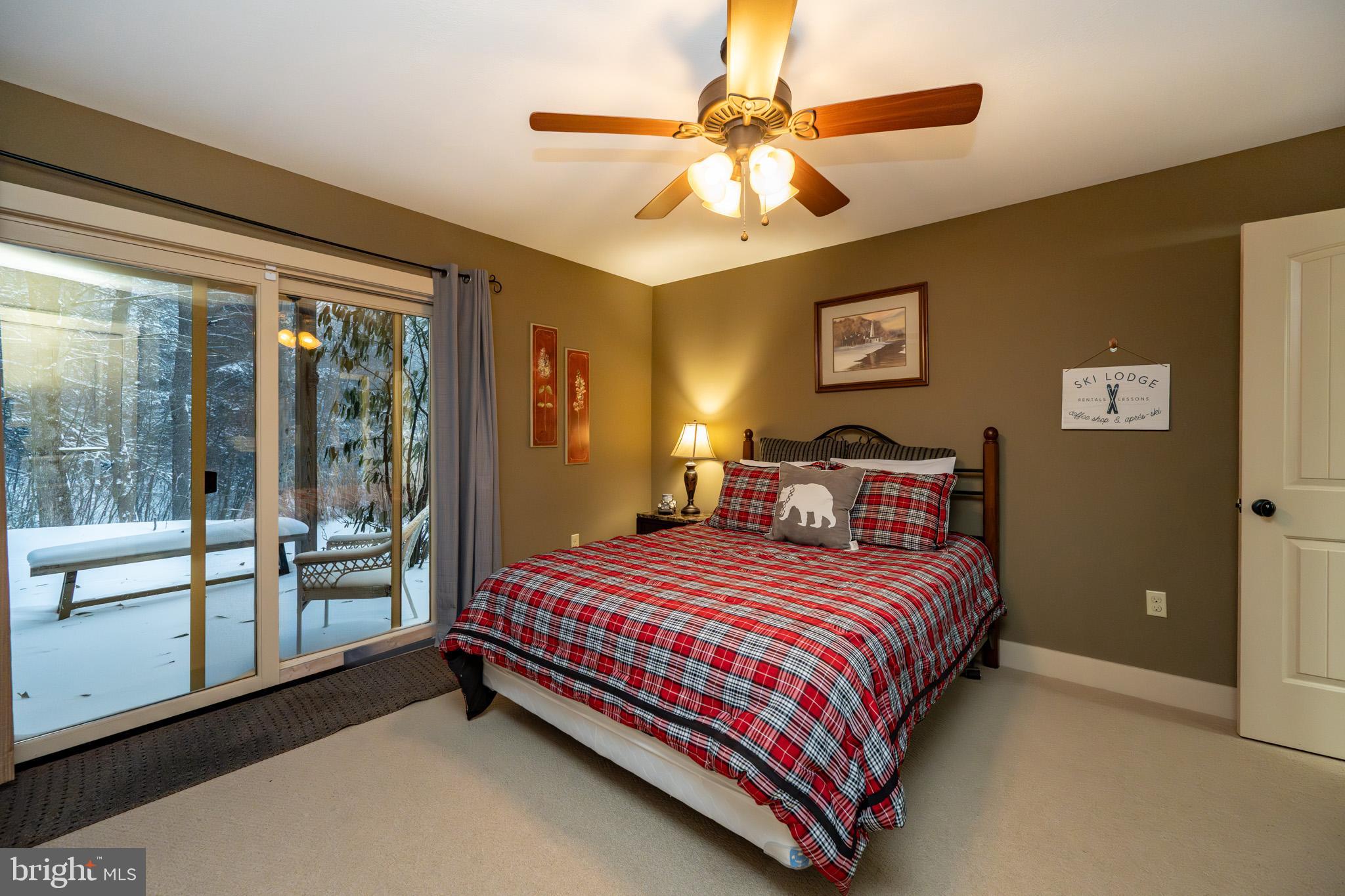 MYSTIC CREEK - Residential