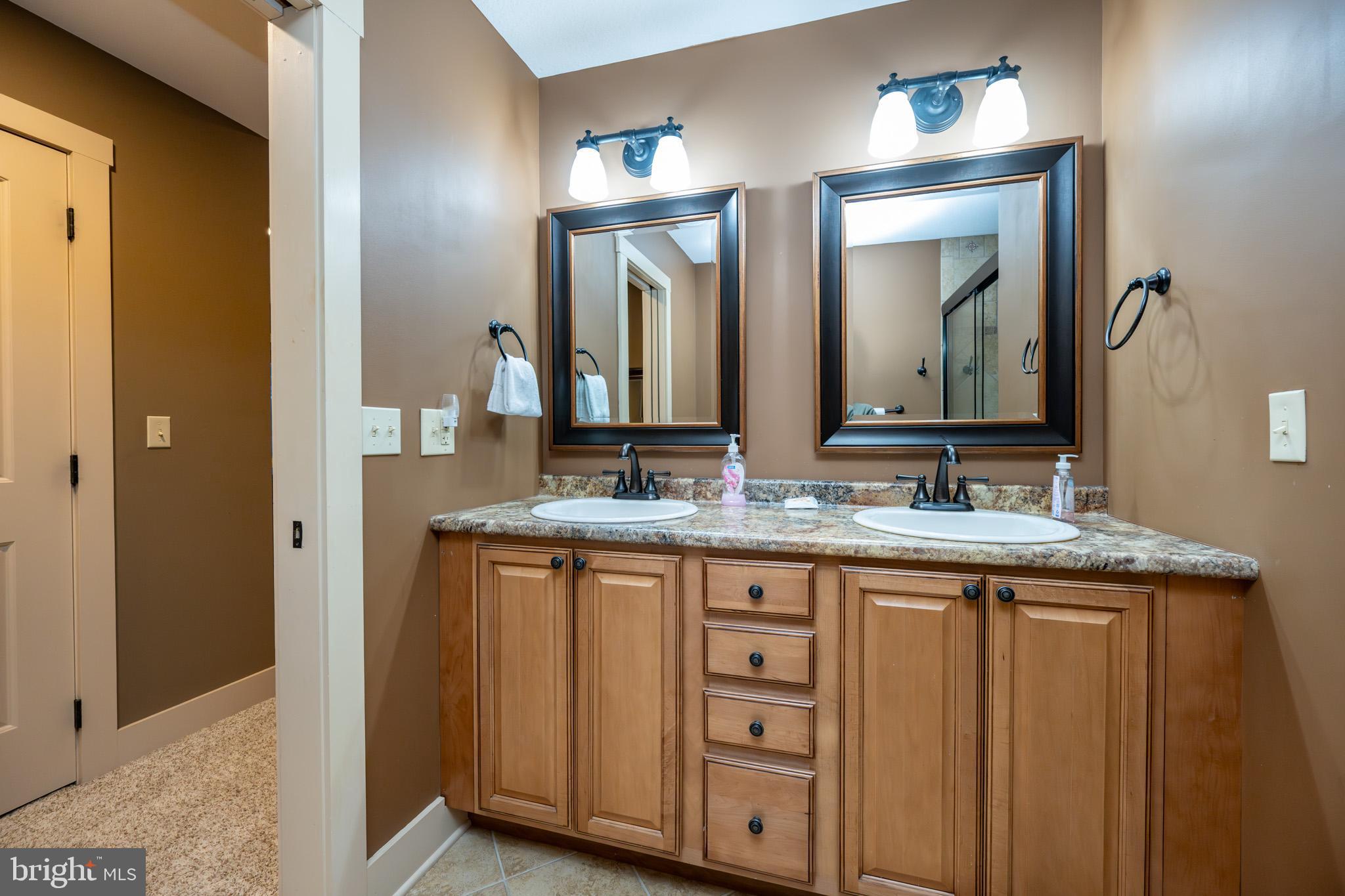 MYSTIC CREEK - Residential