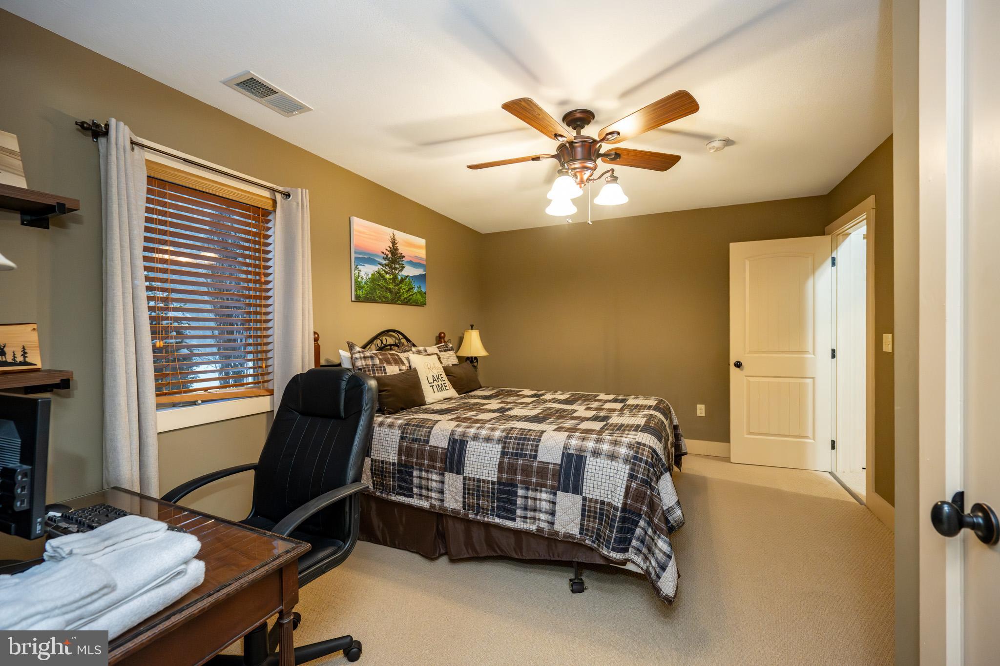 MYSTIC CREEK - Residential