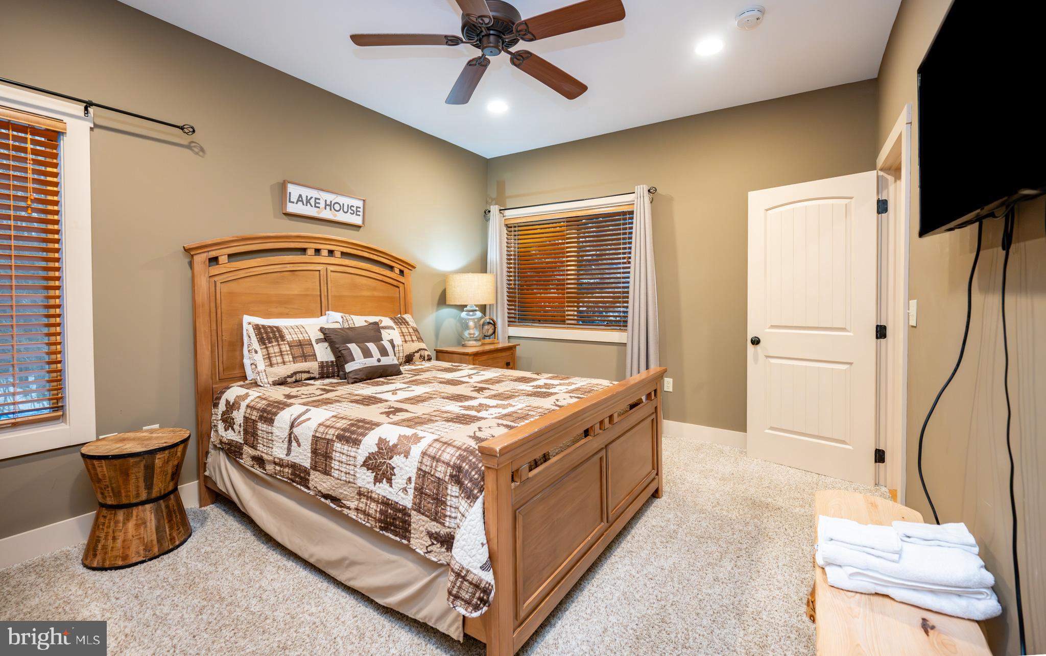 MYSTIC CREEK - Residential