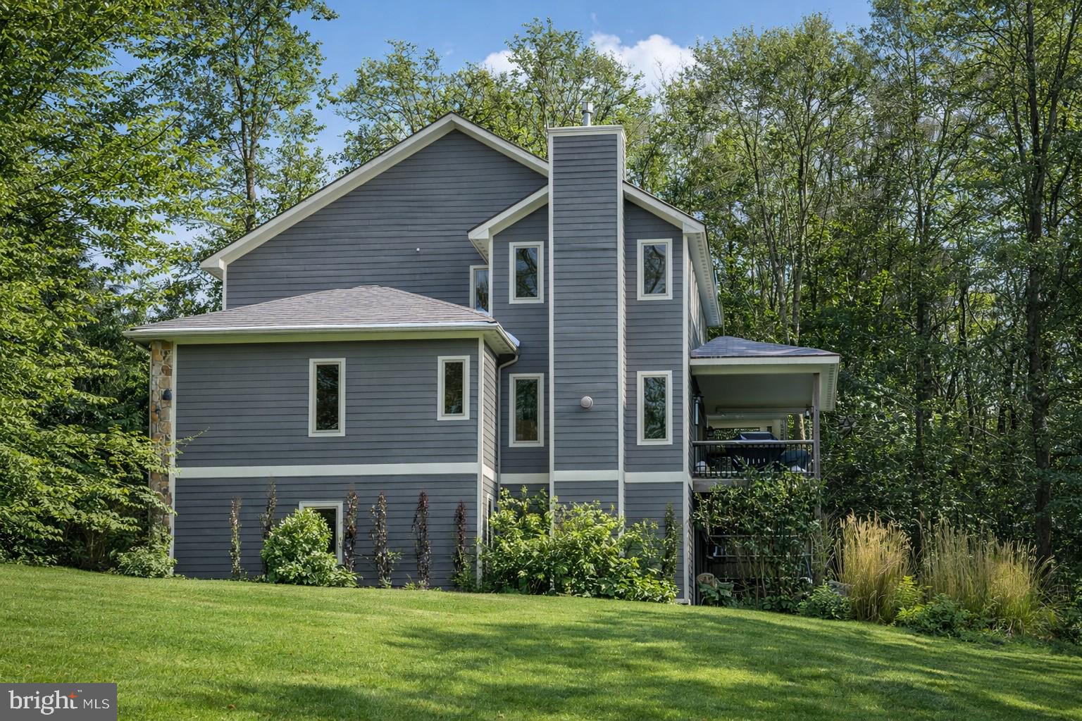 MYSTIC CREEK - Residential