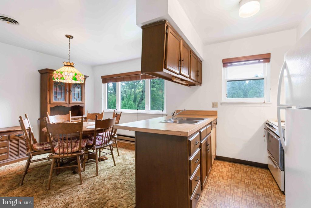 Photo of 117 ARMSTRONG LN, LANCASTER, PA 17603 (MLS # PALA2039928)