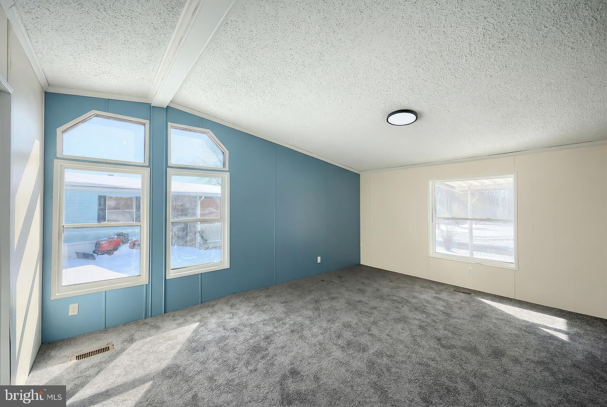 MEADOWVIEW PARK ESTATES - Residential