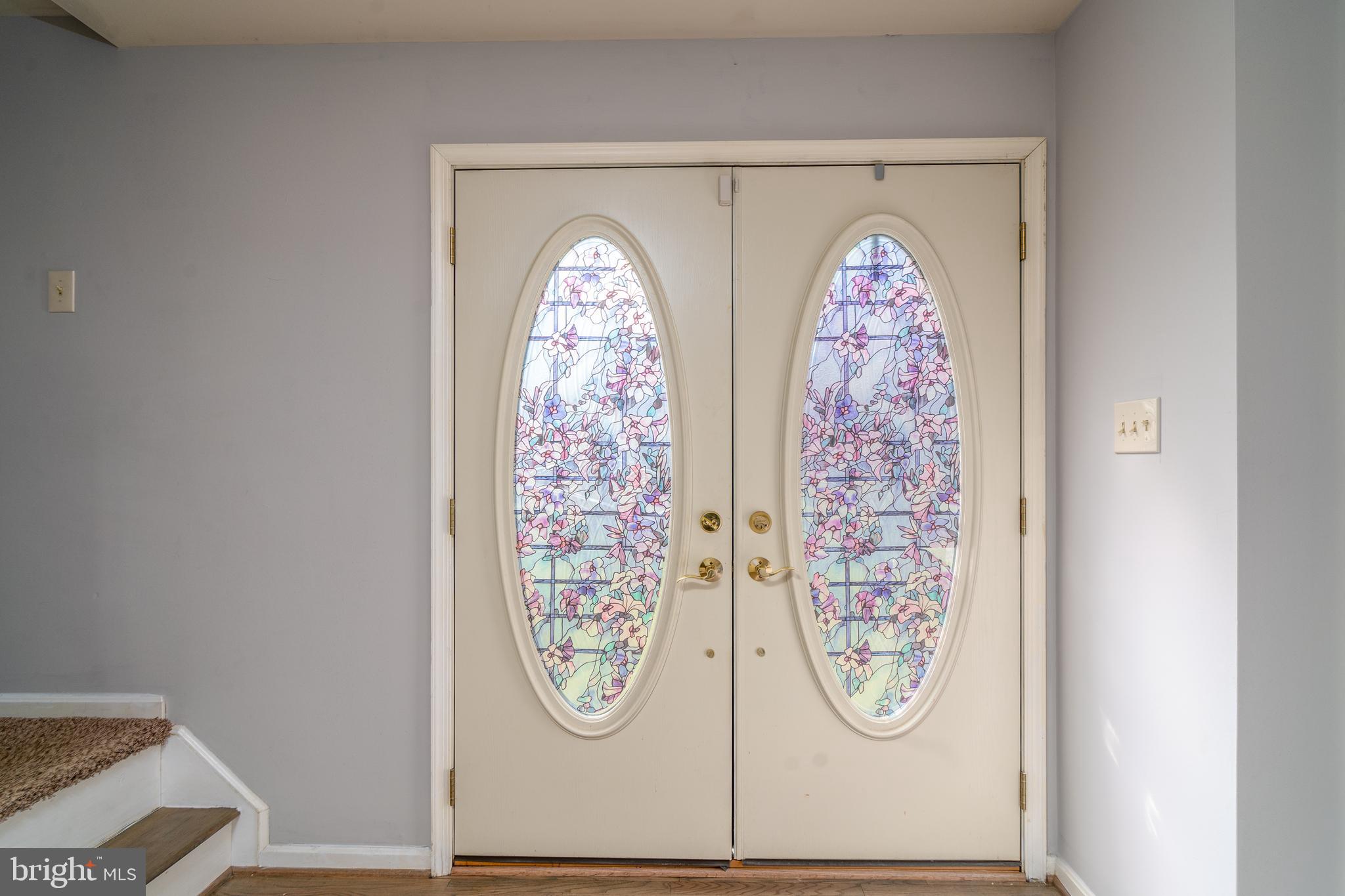 CRYSTAL LAKE - Residential