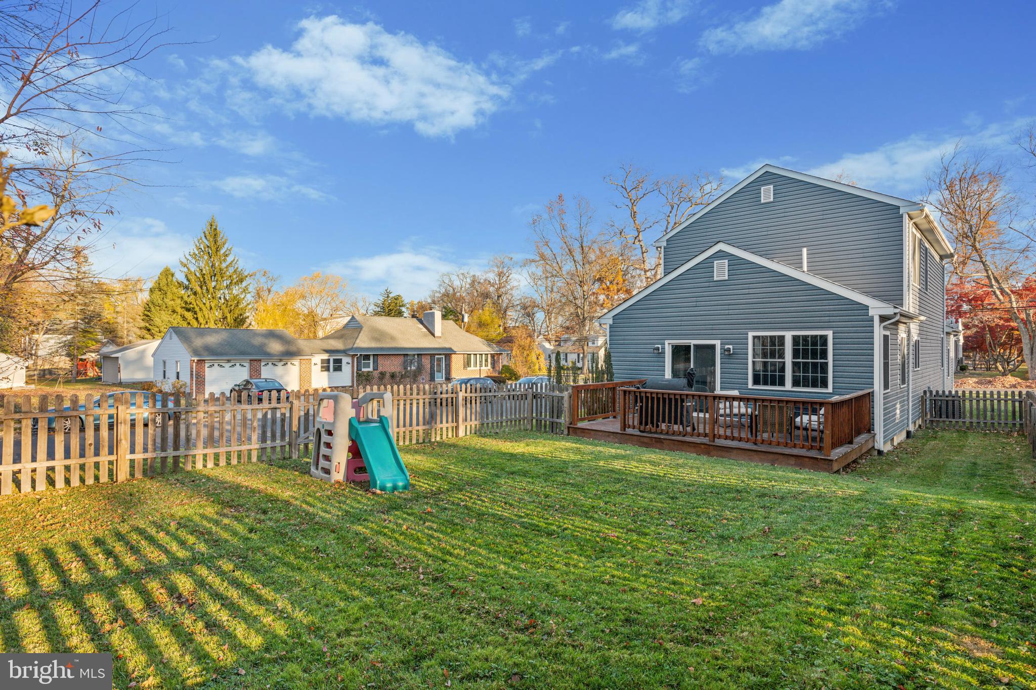 WILLOW MANOR - Residential