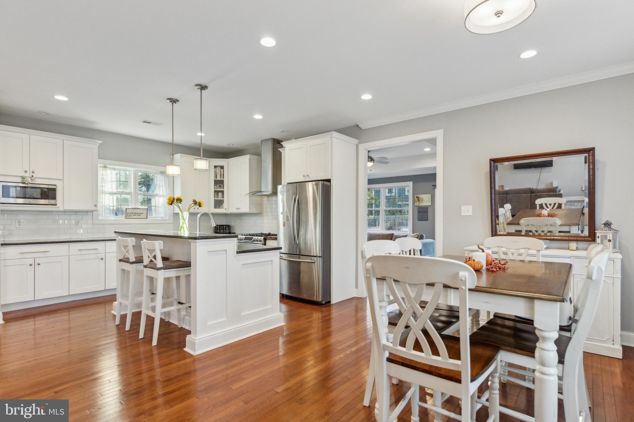 WILLOW MANOR - Residential