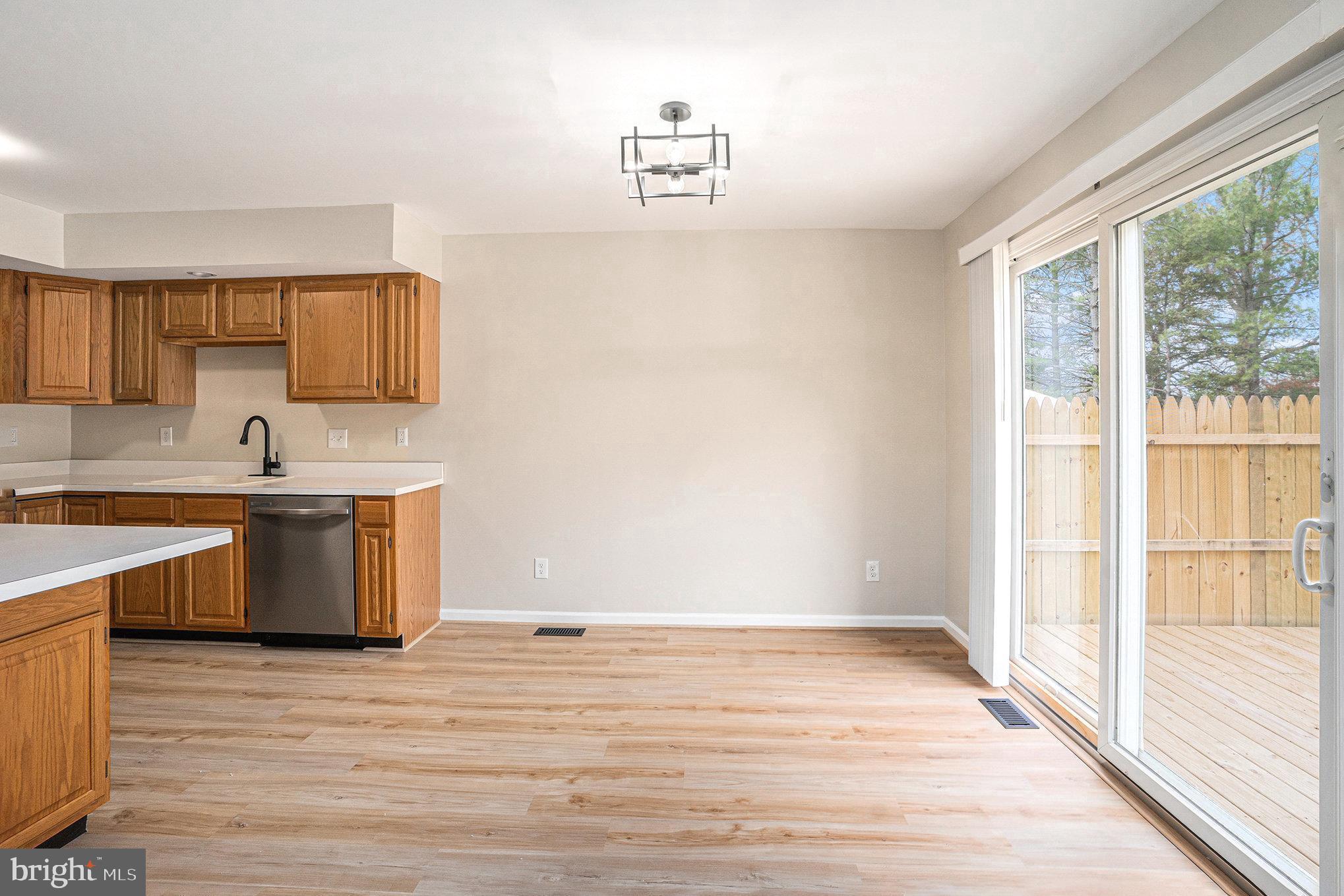 CABIN RUN ESTS - Residential