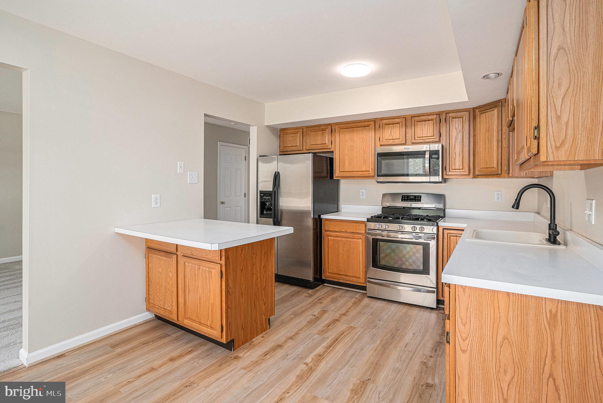 CABIN RUN ESTS - Residential