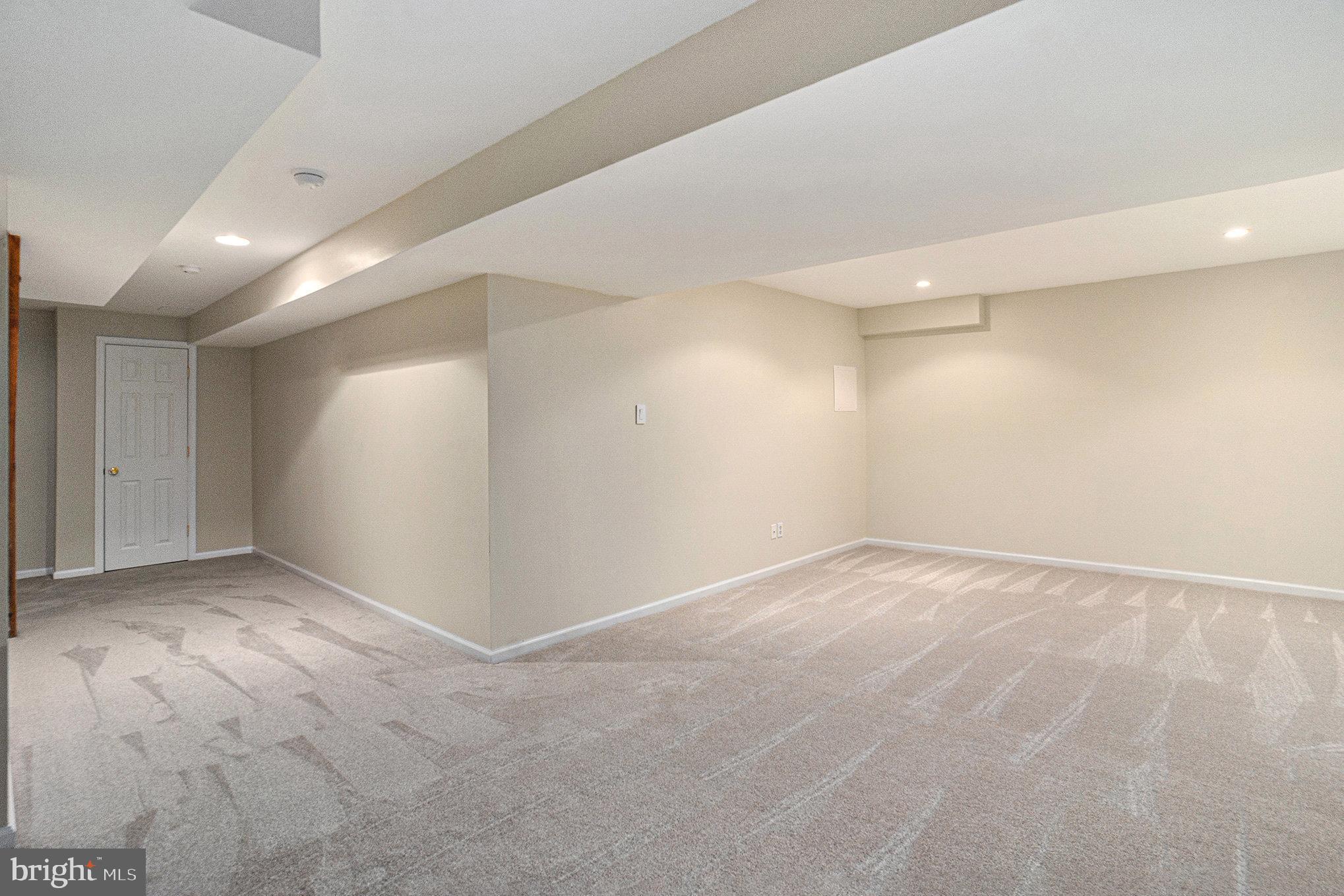 CABIN RUN ESTS - Residential