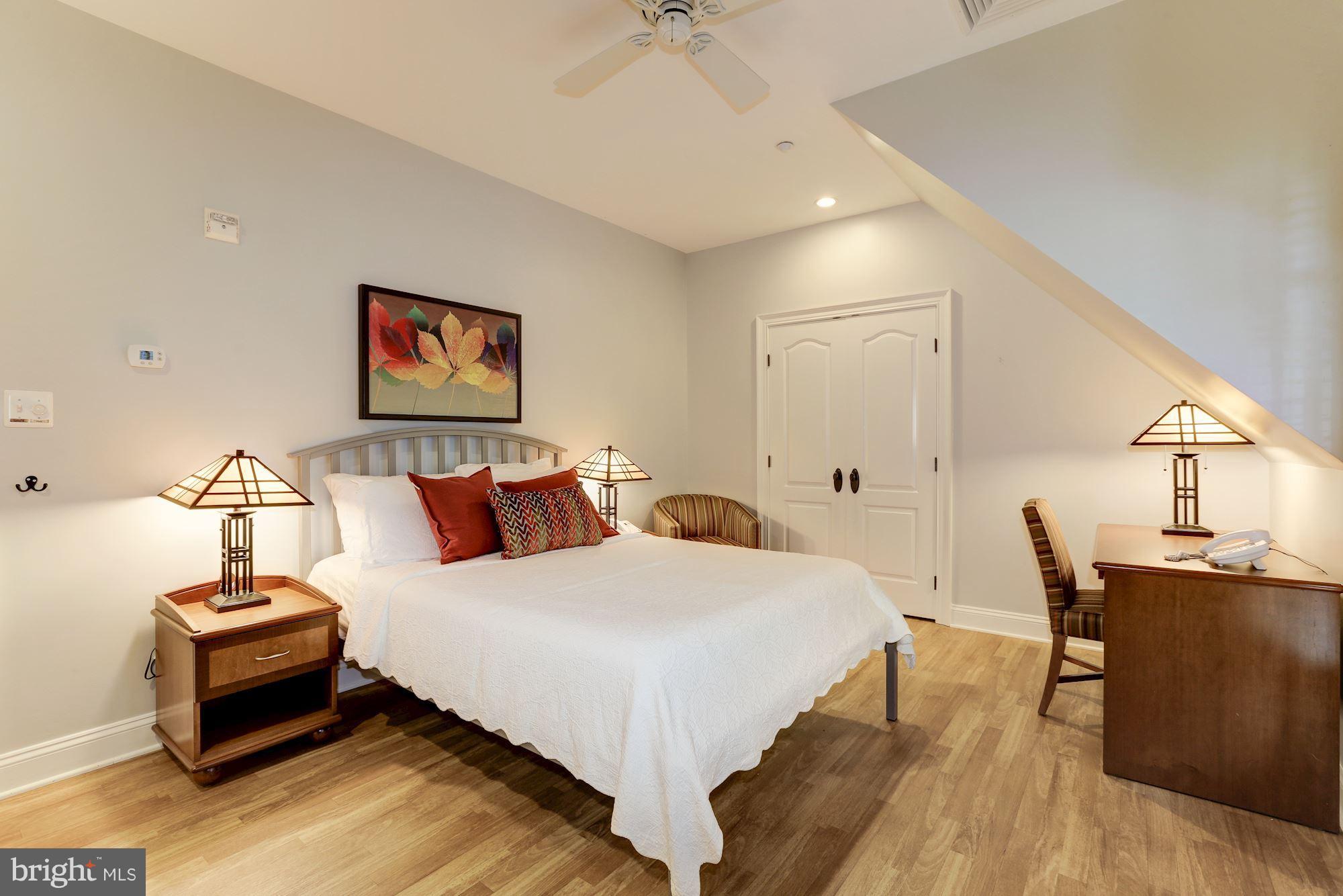 NORTHWEST PARK - Residential