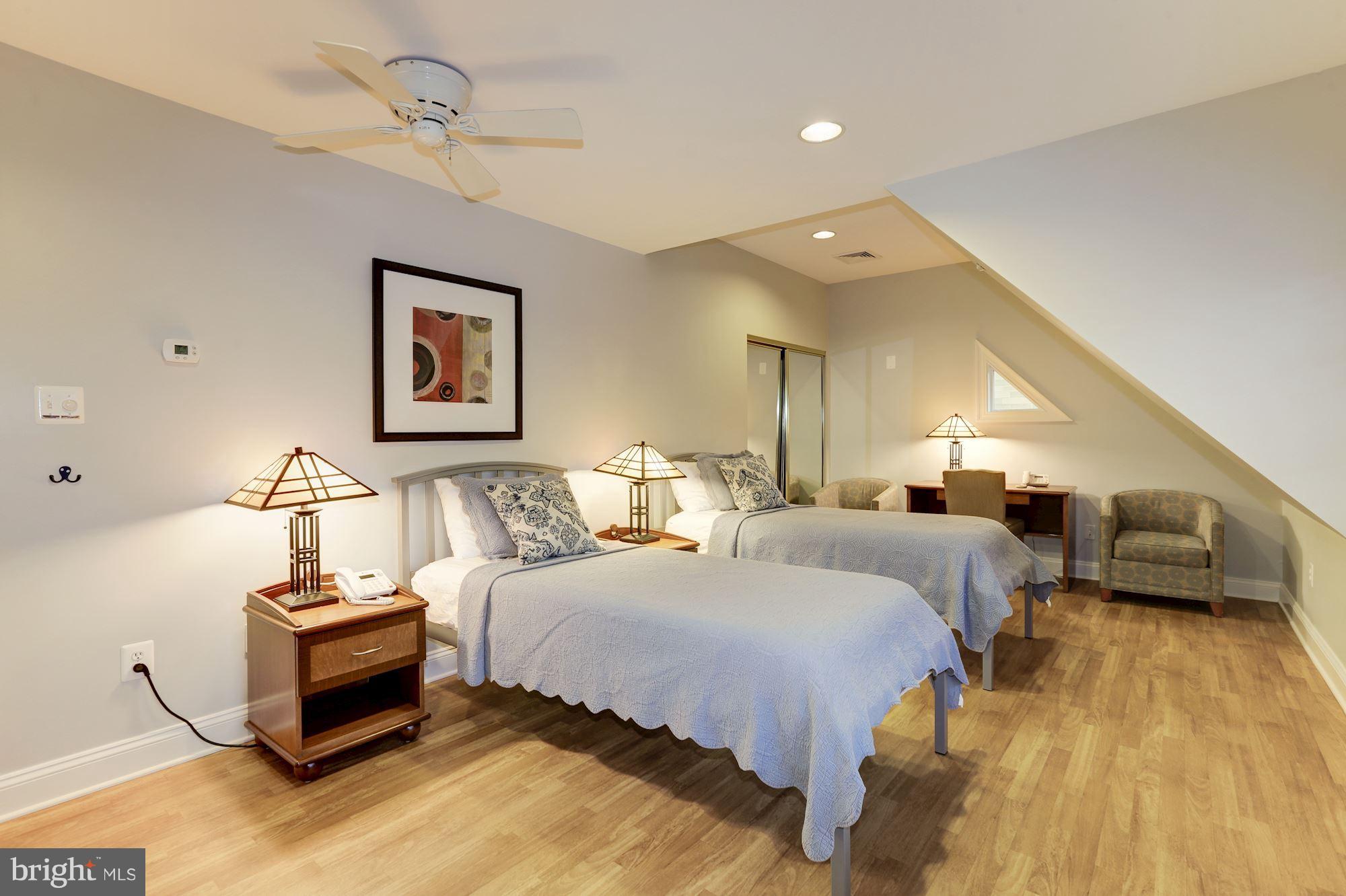 NORTHWEST PARK - Residential