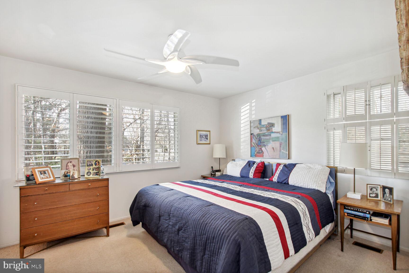 CARDEROCK SPRINGS - Residential