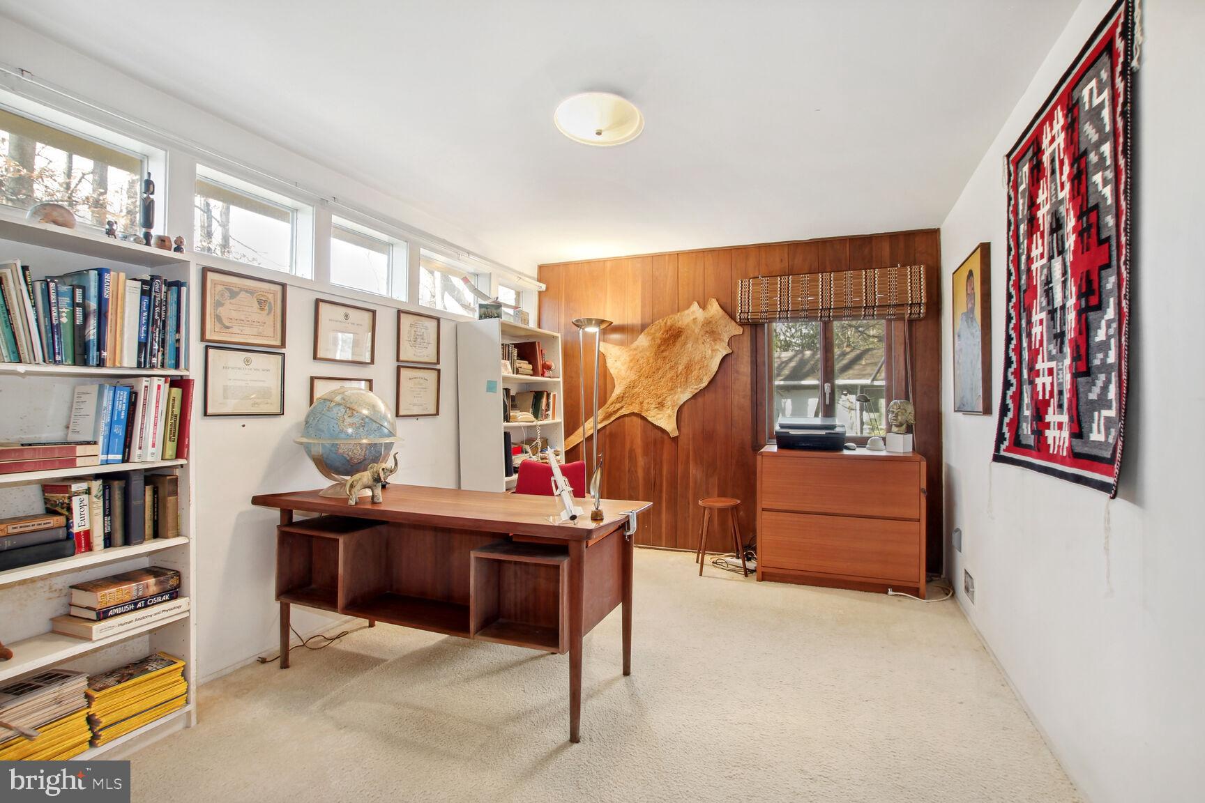 CARDEROCK SPRINGS - Residential