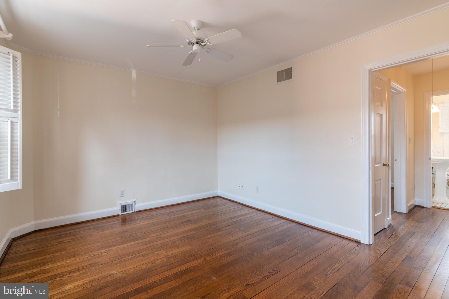 YATES GARDENS - Residential Lease