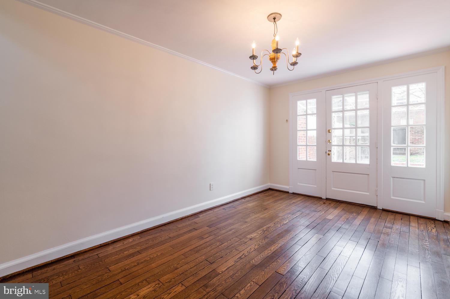 YATES GARDENS - Residential Lease