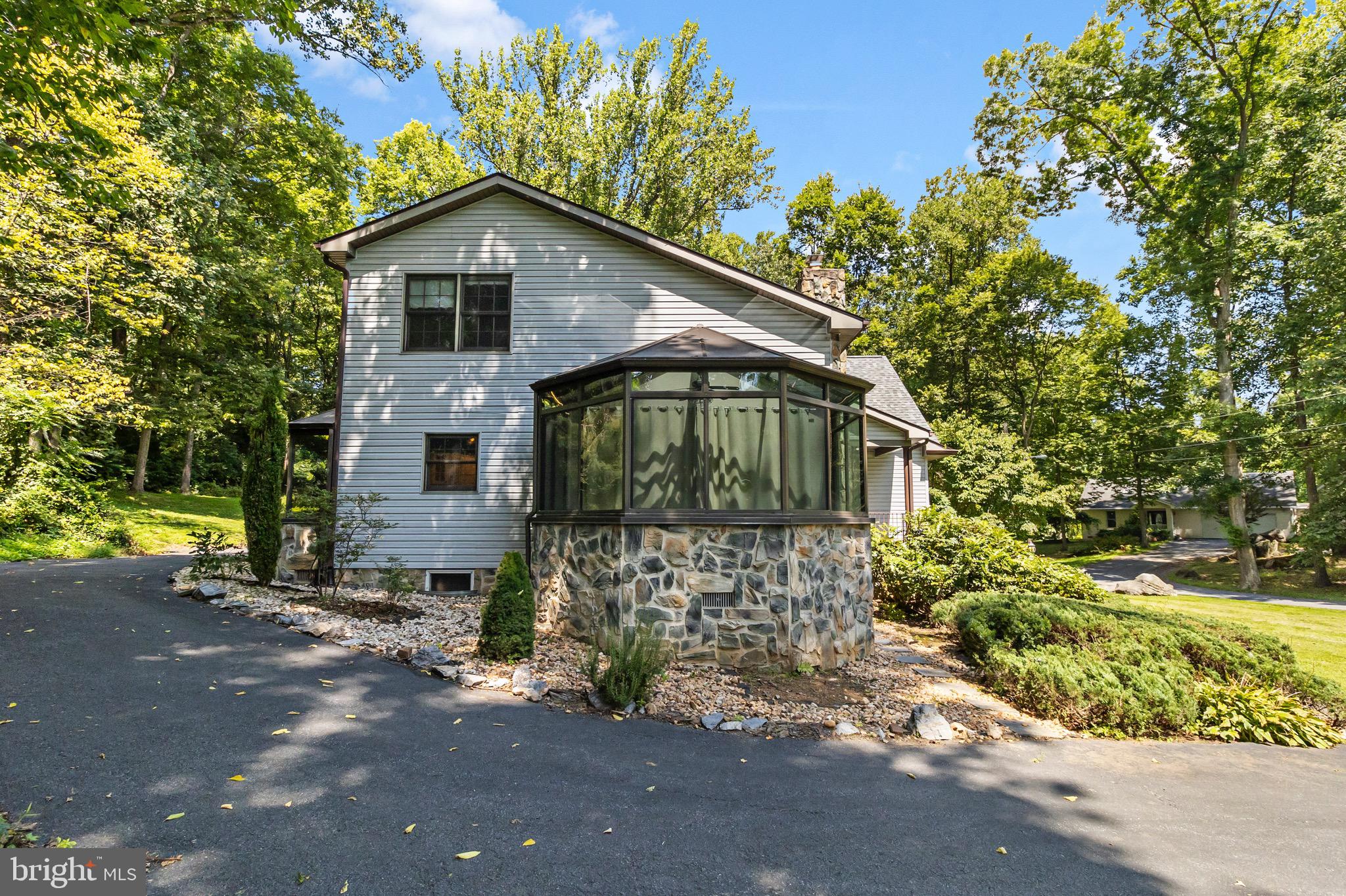 STONELEIGH - Residential