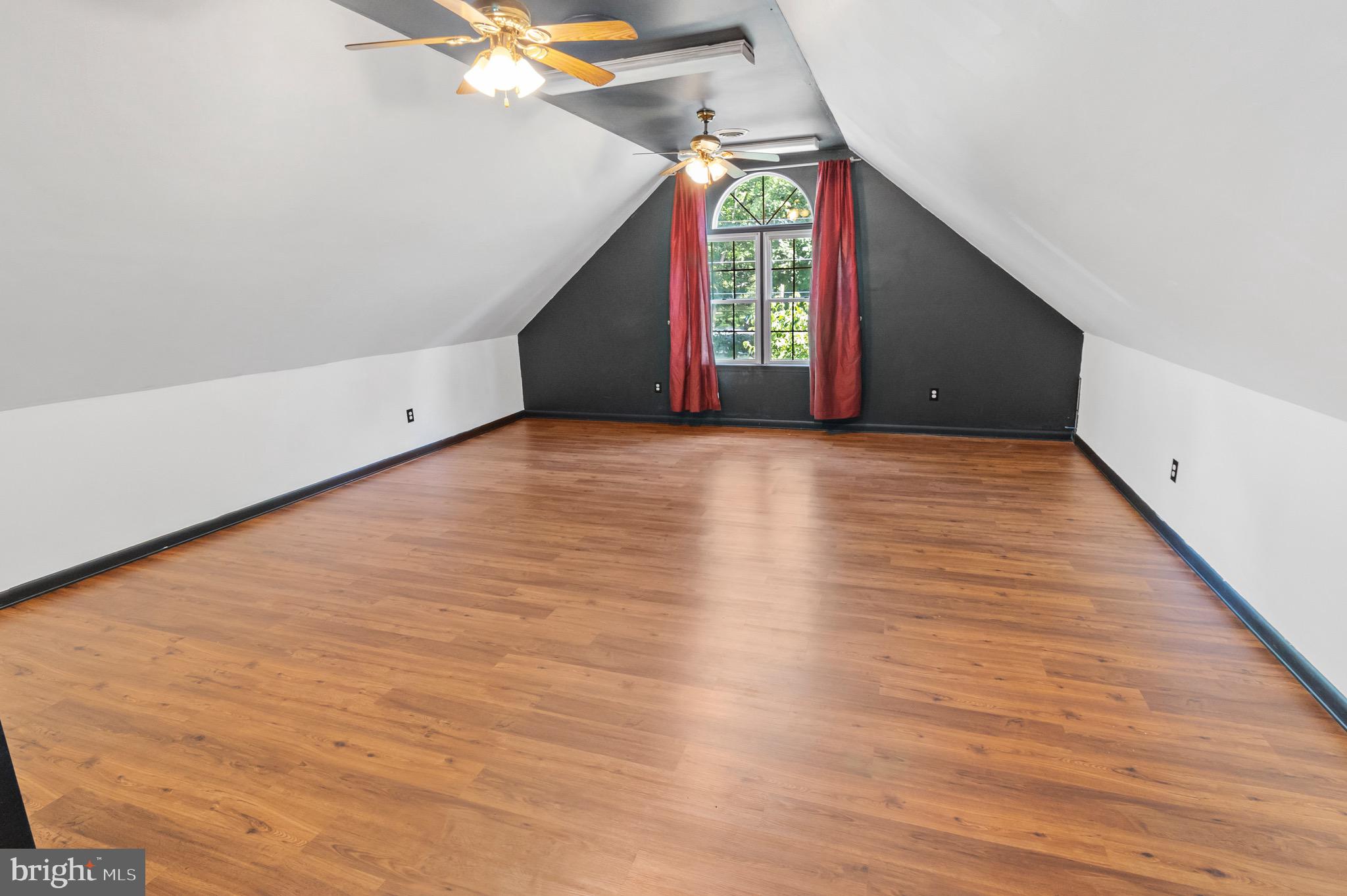 STONELEIGH - Residential