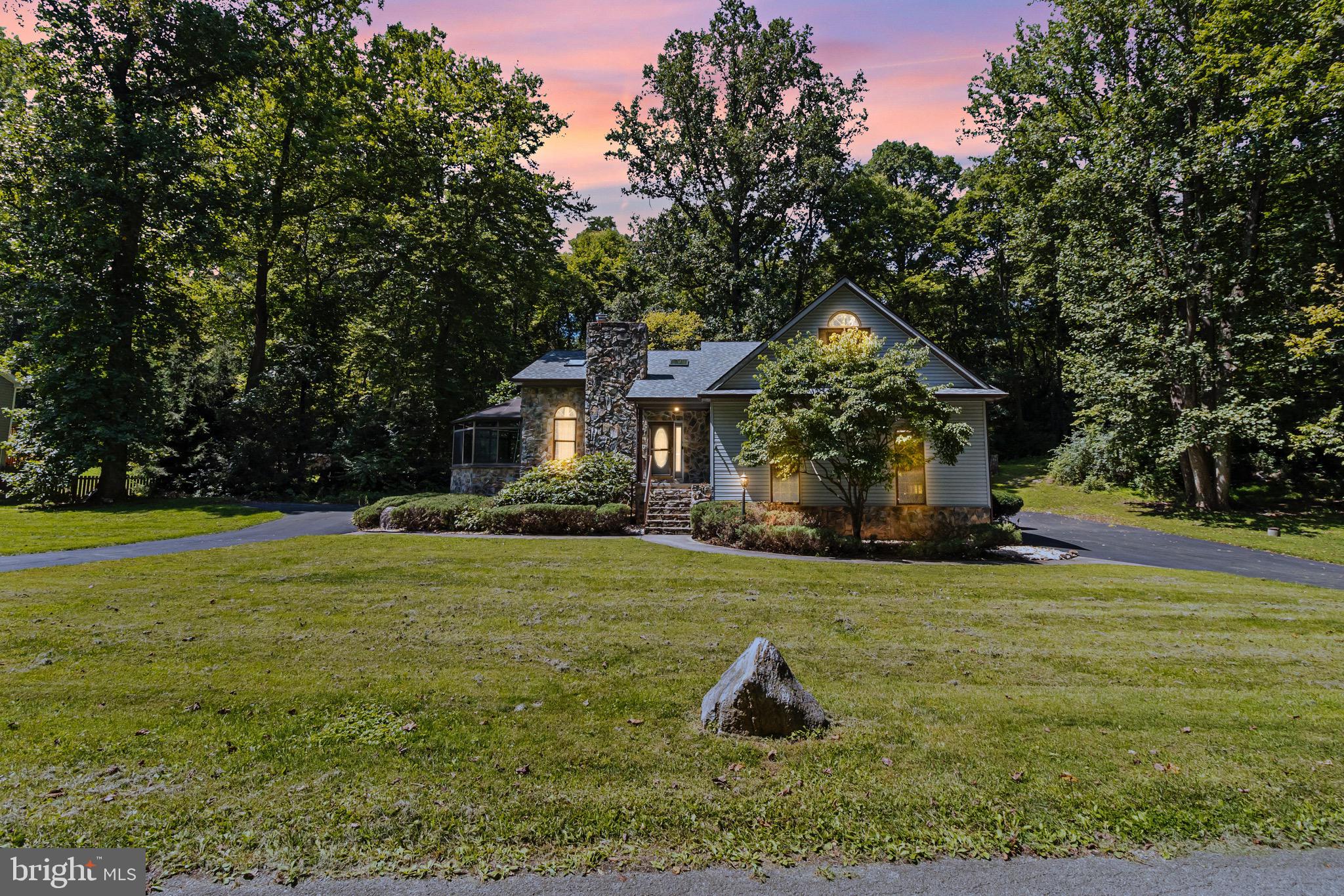 STONELEIGH - Residential