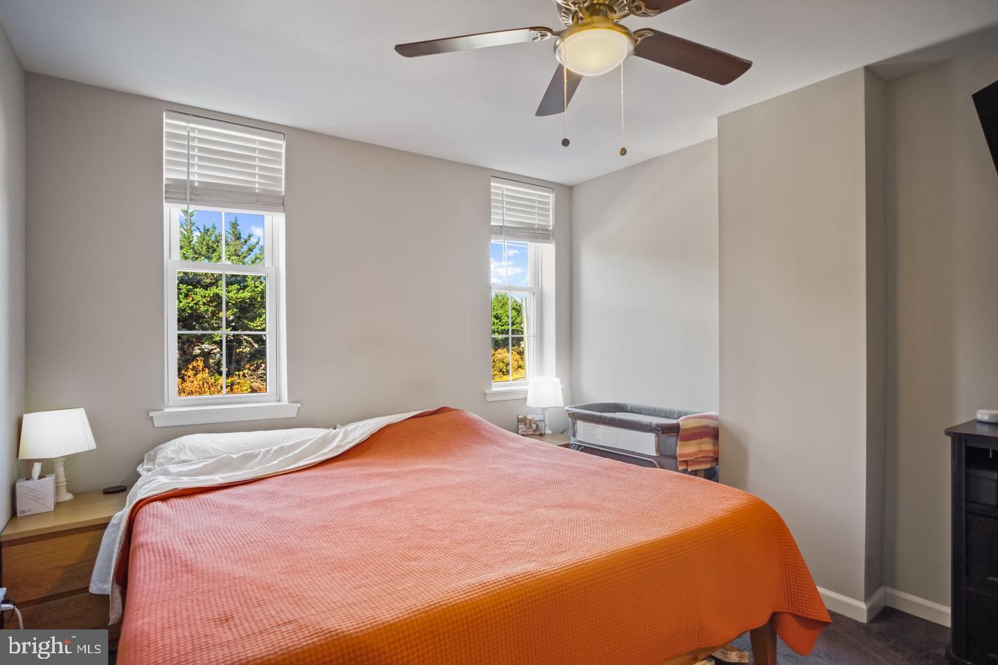 RIVERSIDE - Residential Lease