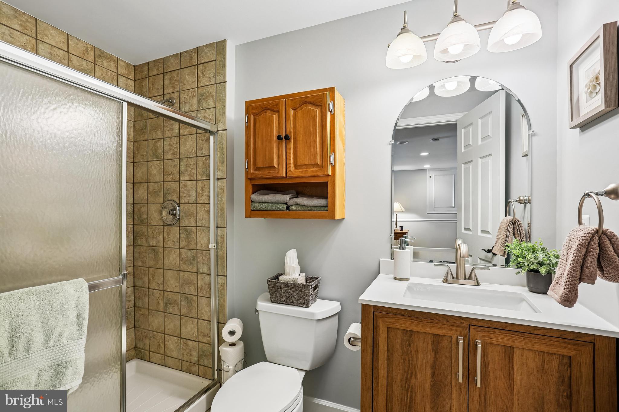 LAYTONSVILLE KNOLLS - Residential