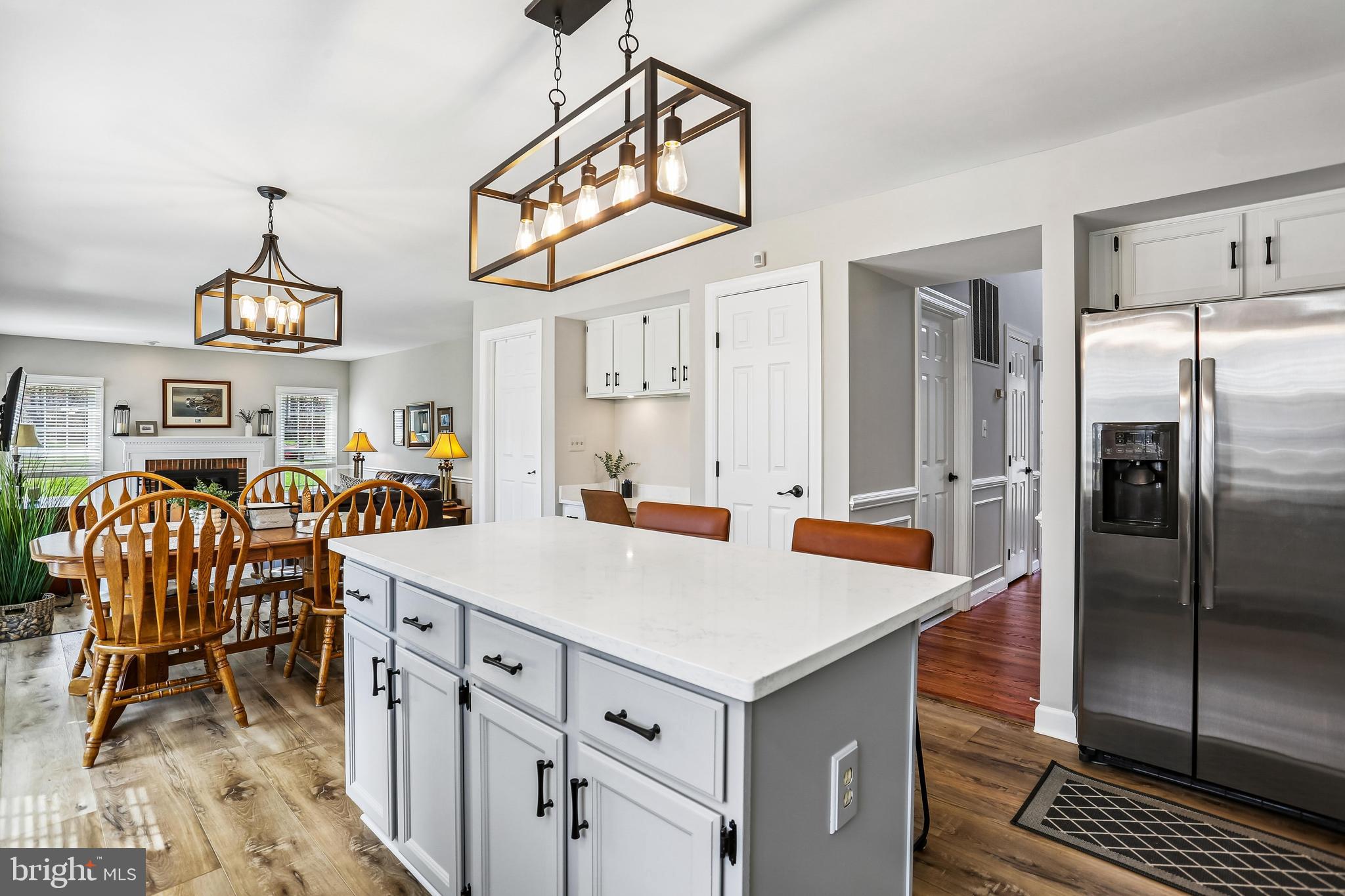 LAYTONSVILLE KNOLLS - Residential