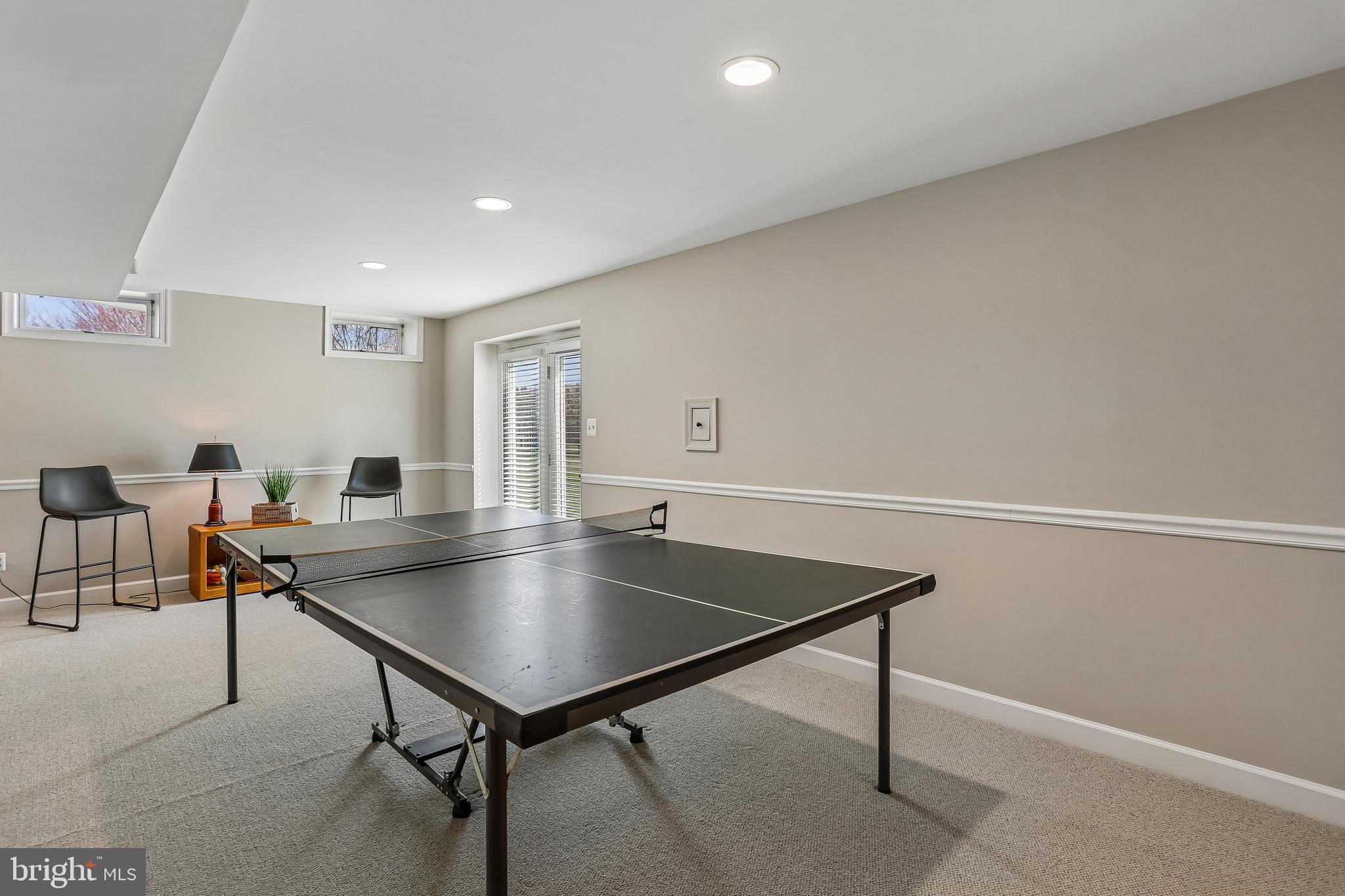 LAYTONSVILLE KNOLLS - Residential