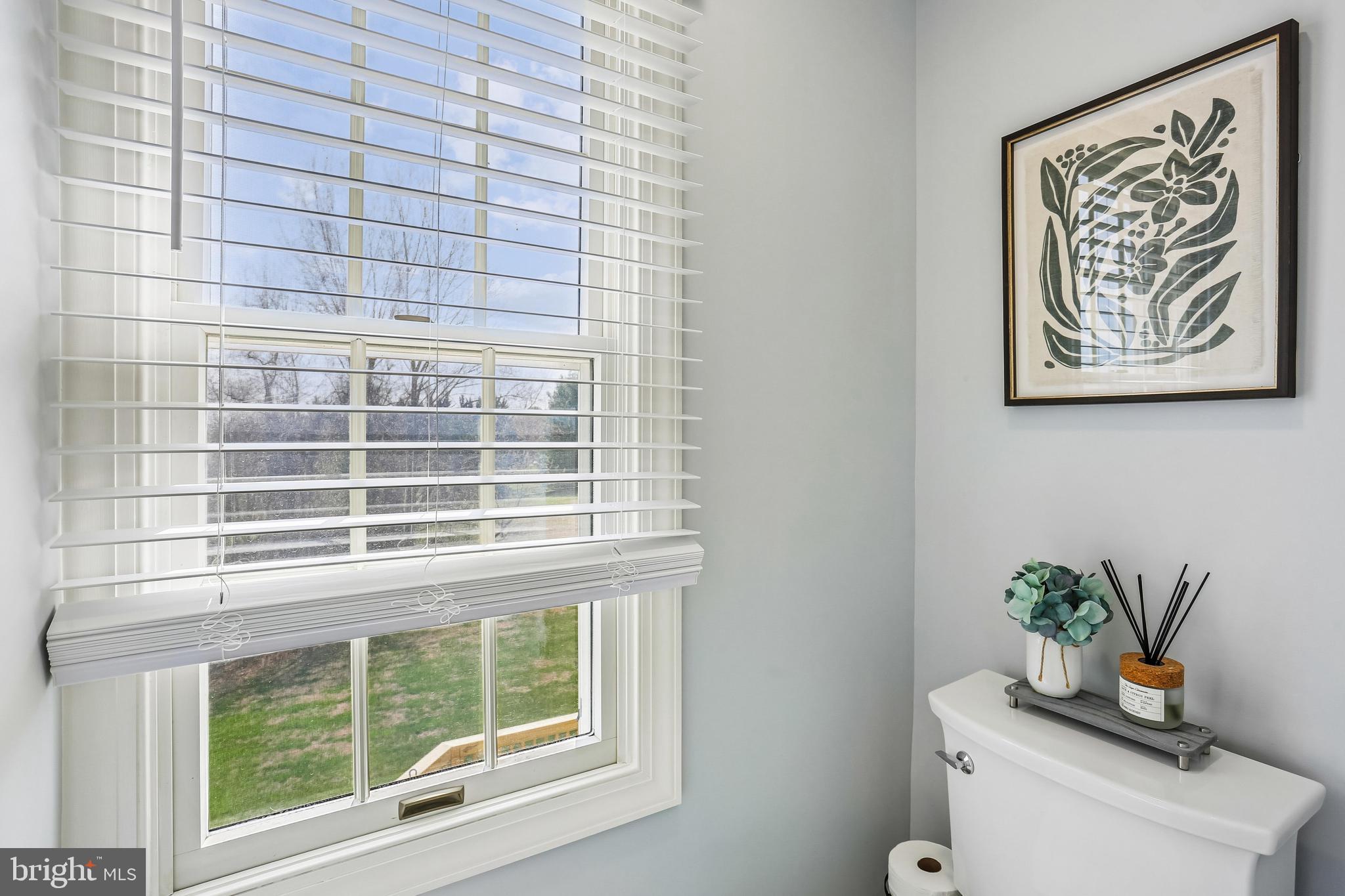 LAYTONSVILLE KNOLLS - Residential