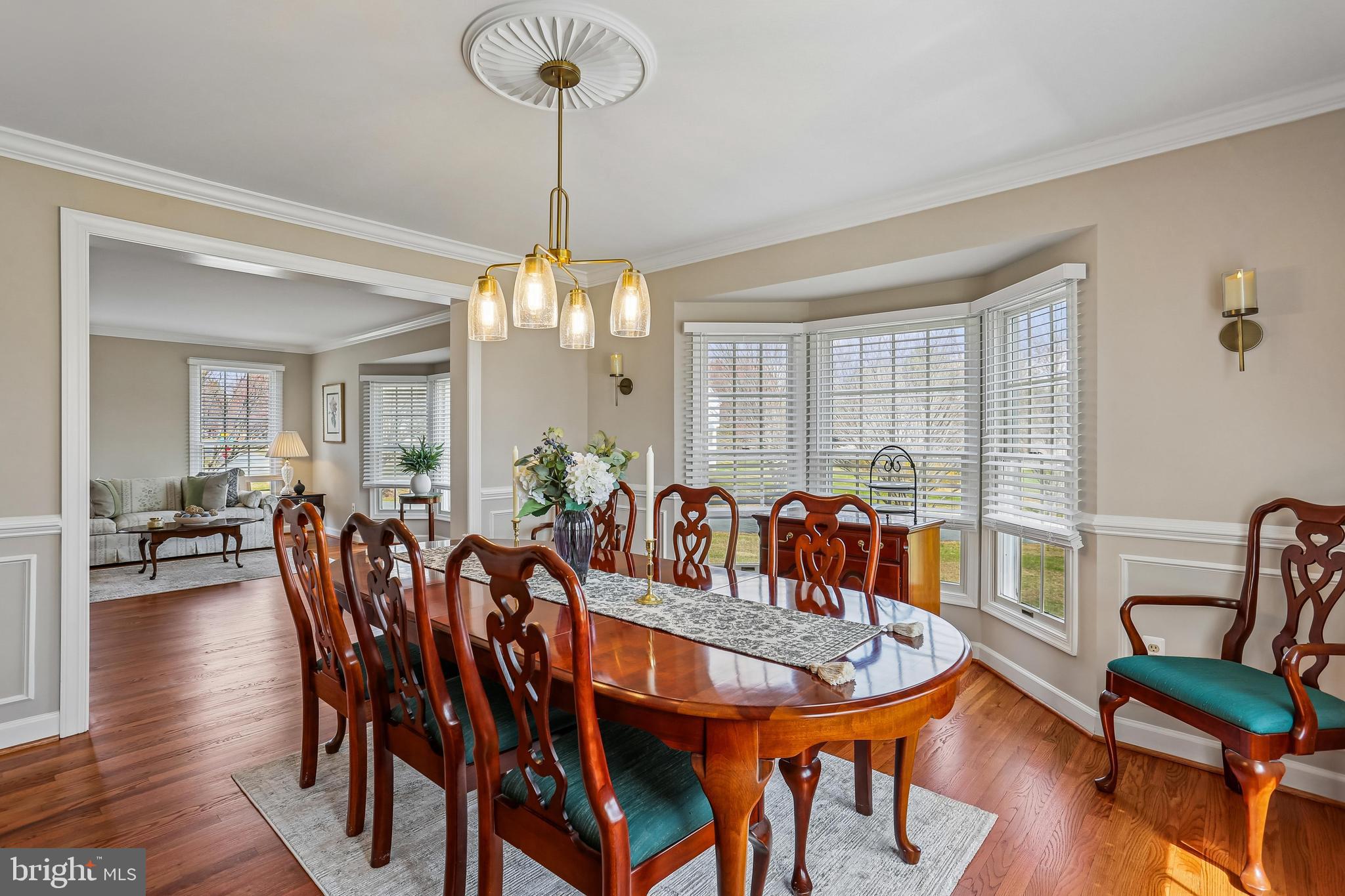 LAYTONSVILLE KNOLLS - Residential