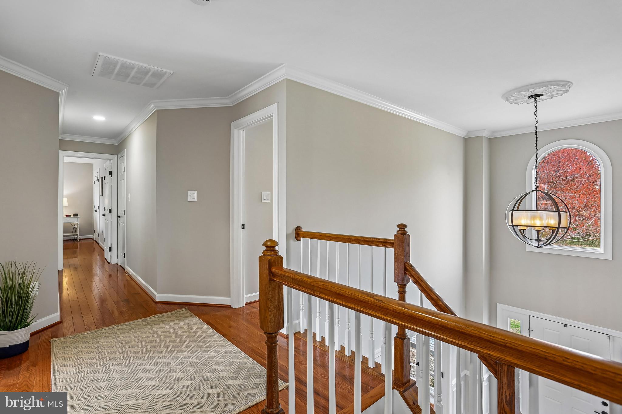 LAYTONSVILLE KNOLLS - Residential