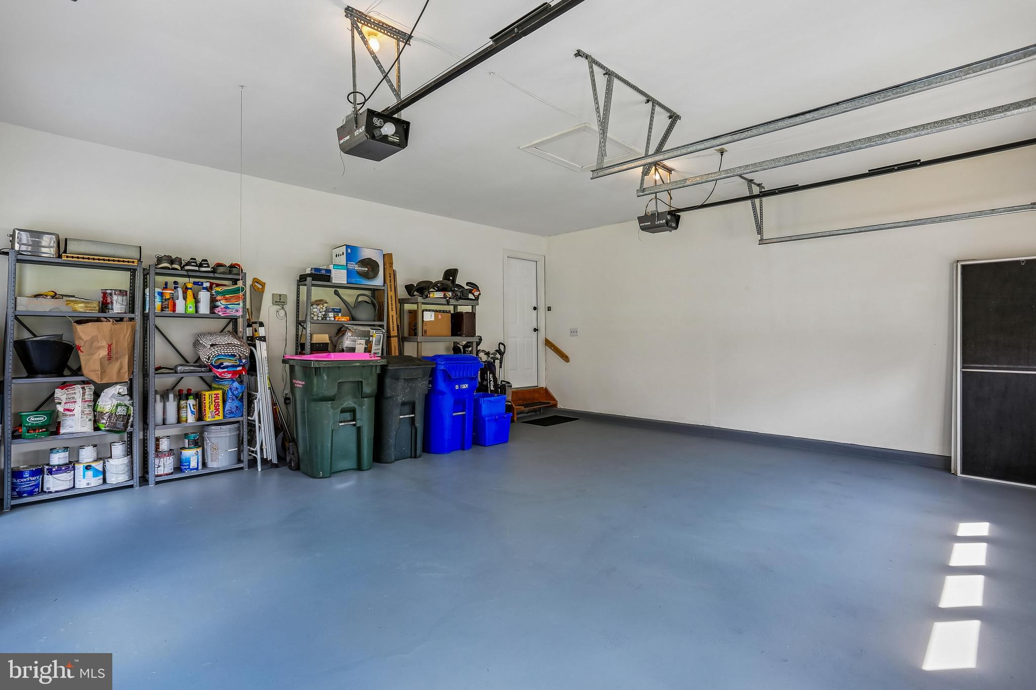 LAYTONSVILLE KNOLLS - Residential