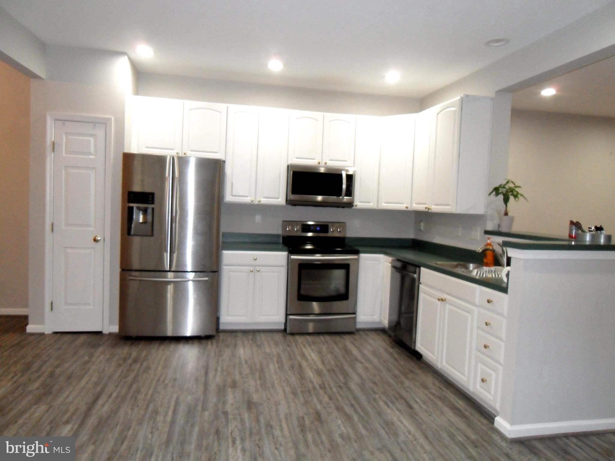 PAPILLON - Residential Lease