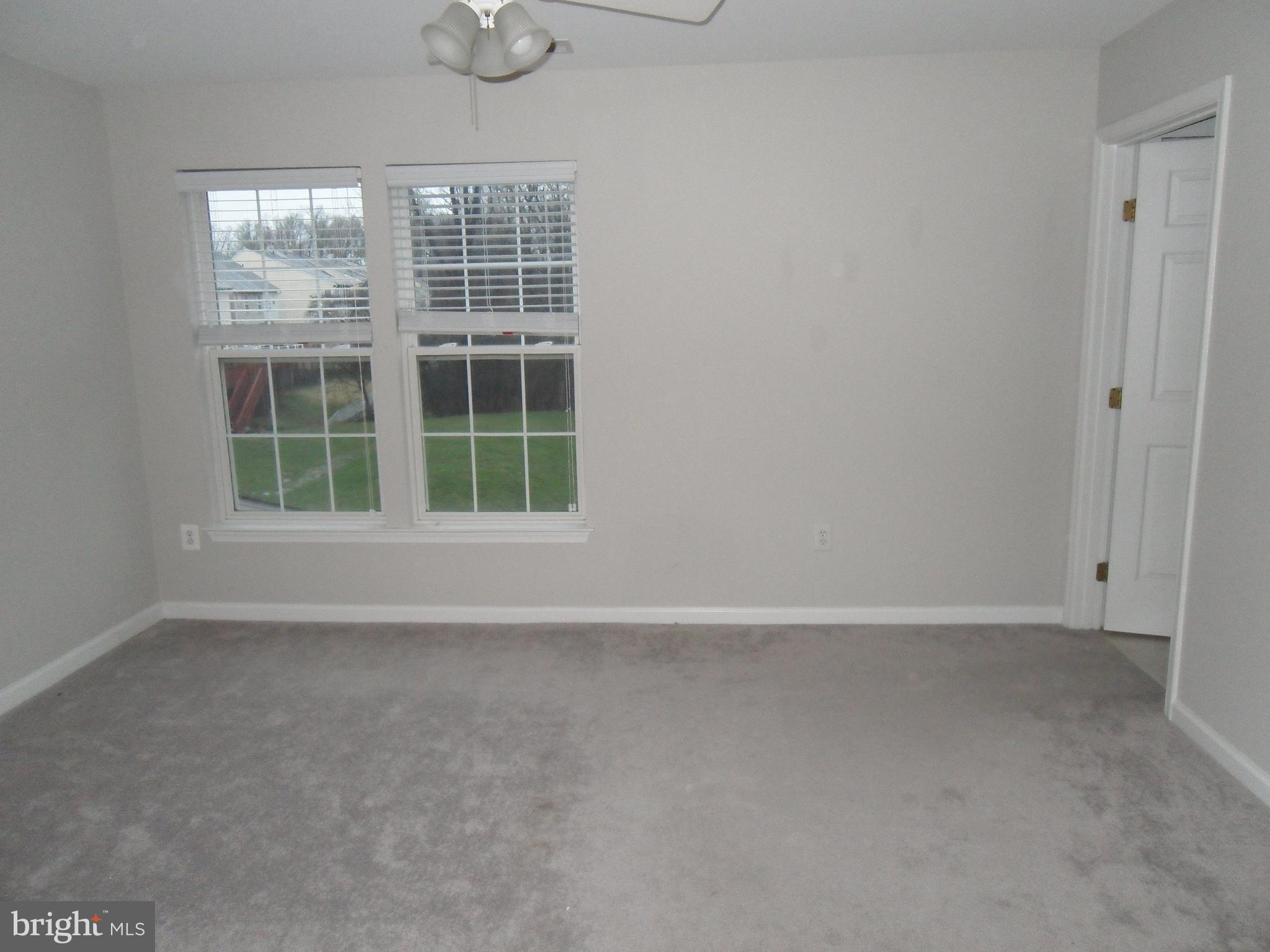 PAPILLON - Residential Lease