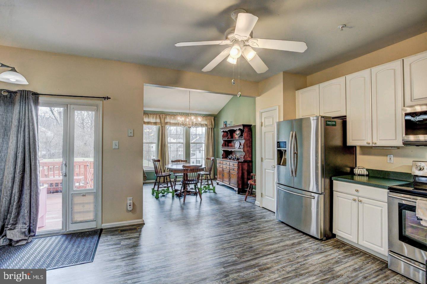 PAPILLON - Residential Lease