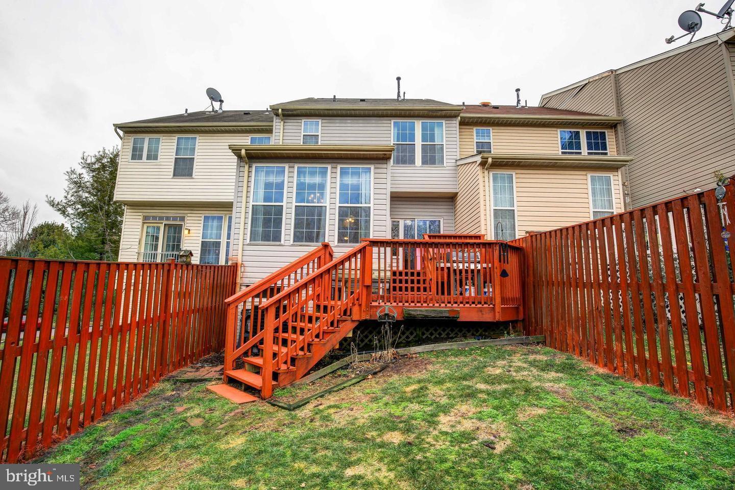 PAPILLON - Residential Lease