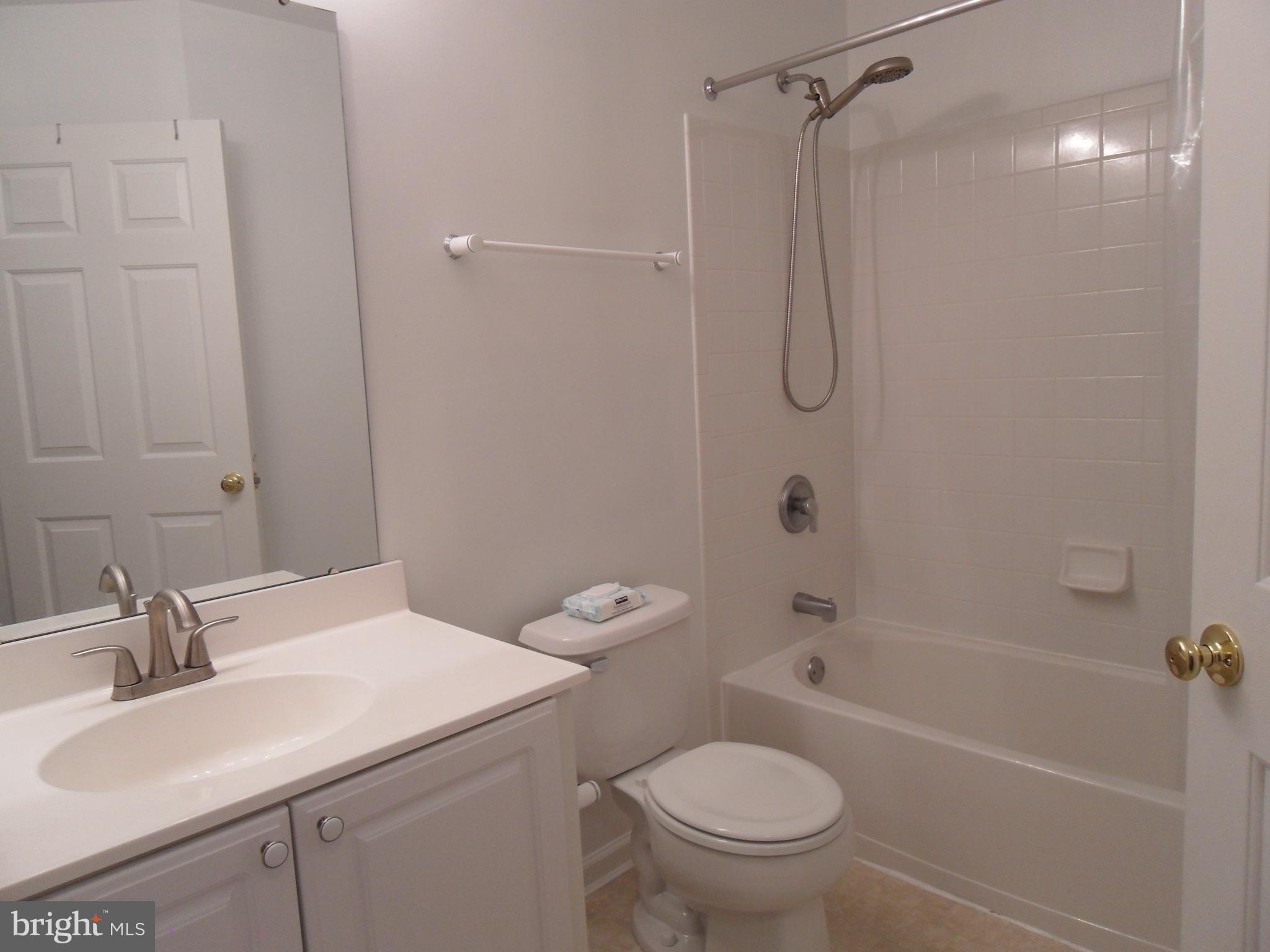 PAPILLON - Residential Lease