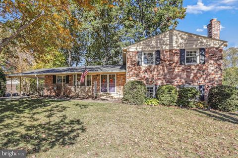 Homes For Rent - 8806 Dianne Place<br/> SPRINGFIELD, VA 22152