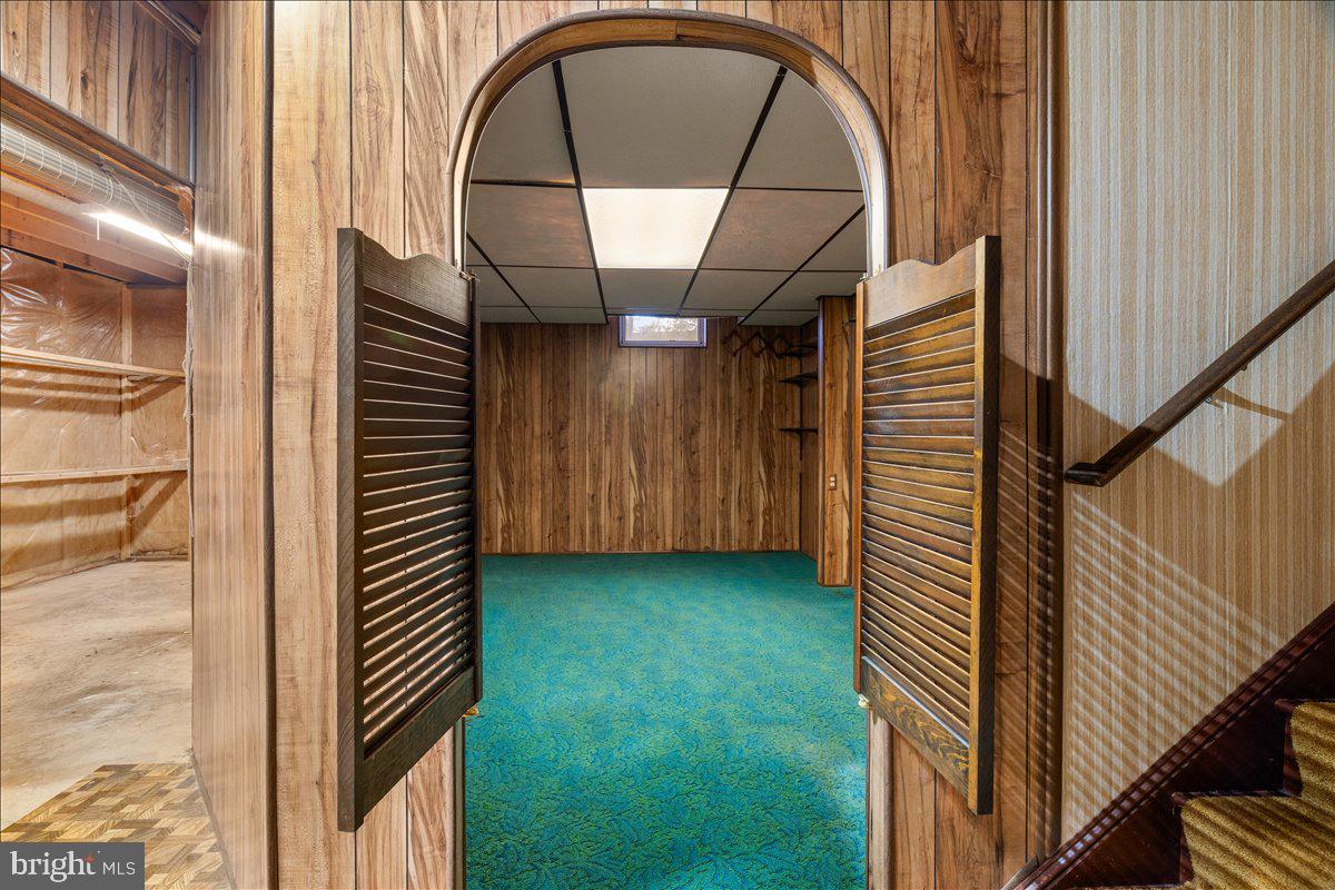 WILLOWCREST - Residential