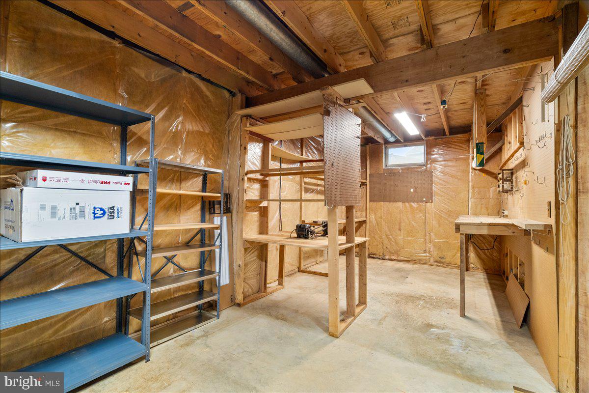 WILLOWCREST - Residential