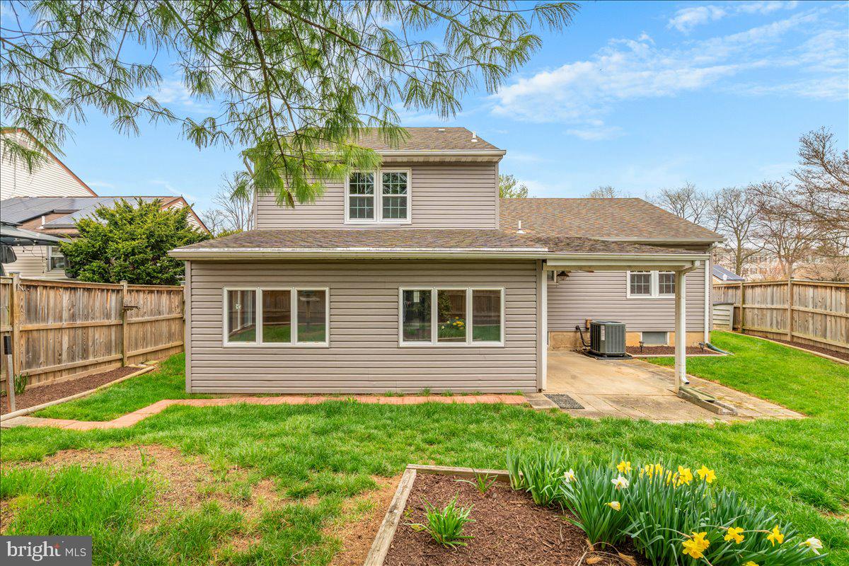 WILLOWCREST - Residential